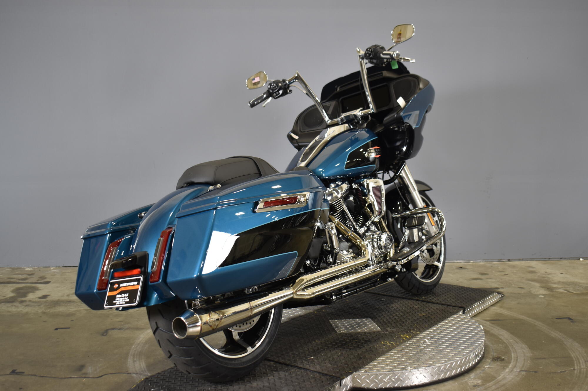 2026 Harley-Davidson® Road Glide™ FLTRX, photo 9