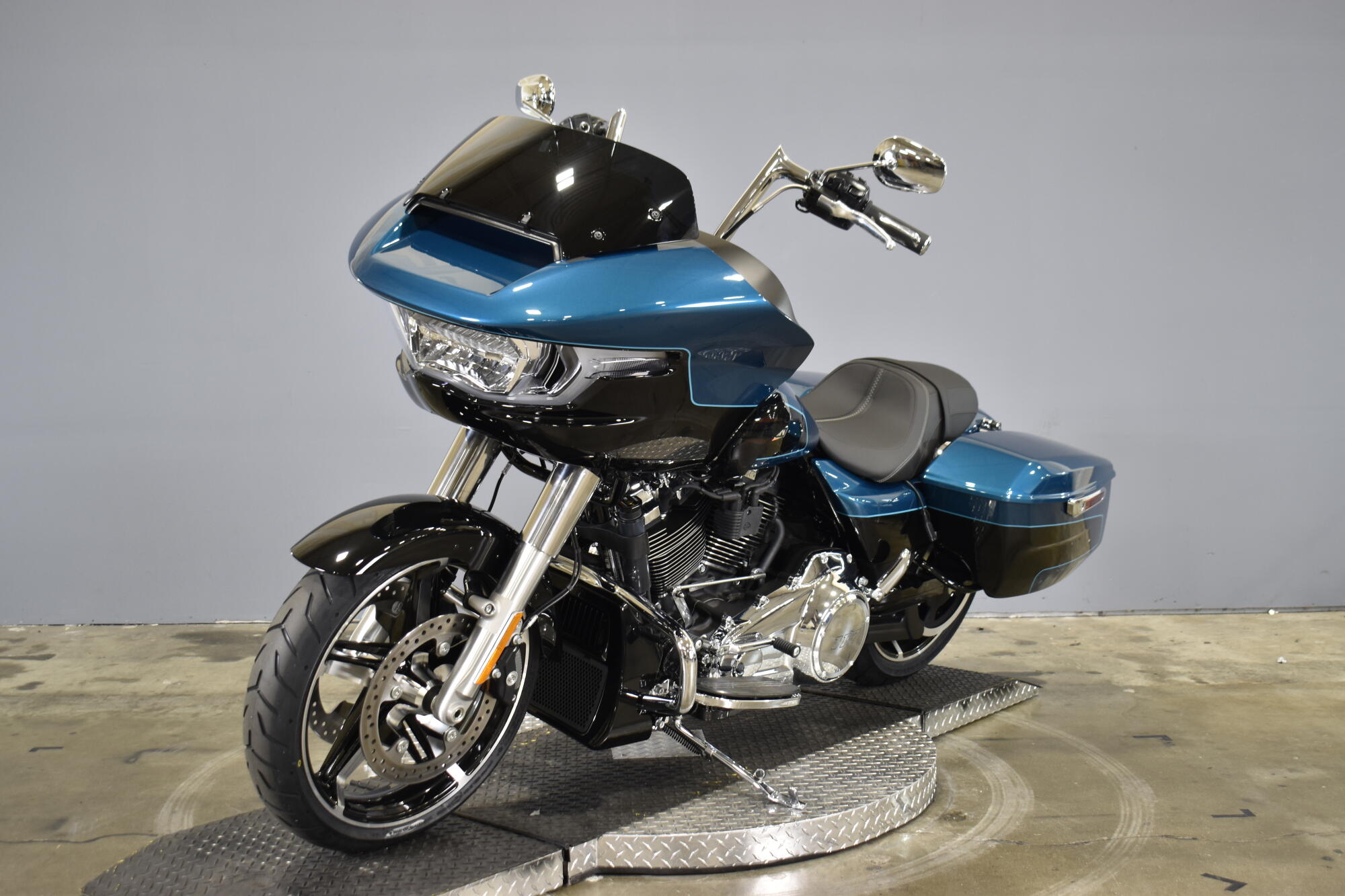 2026 Harley-Davidson® Road Glide™ FLTRX, photo 4