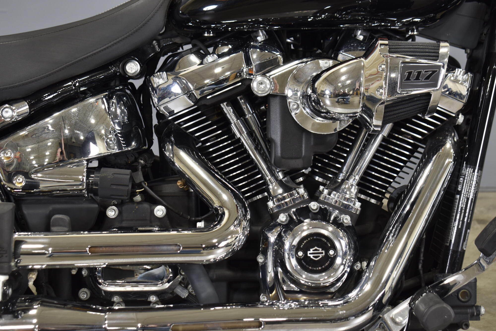 2024 Harley-Davidson® Breakout® 117 Vivid Black, photo 10