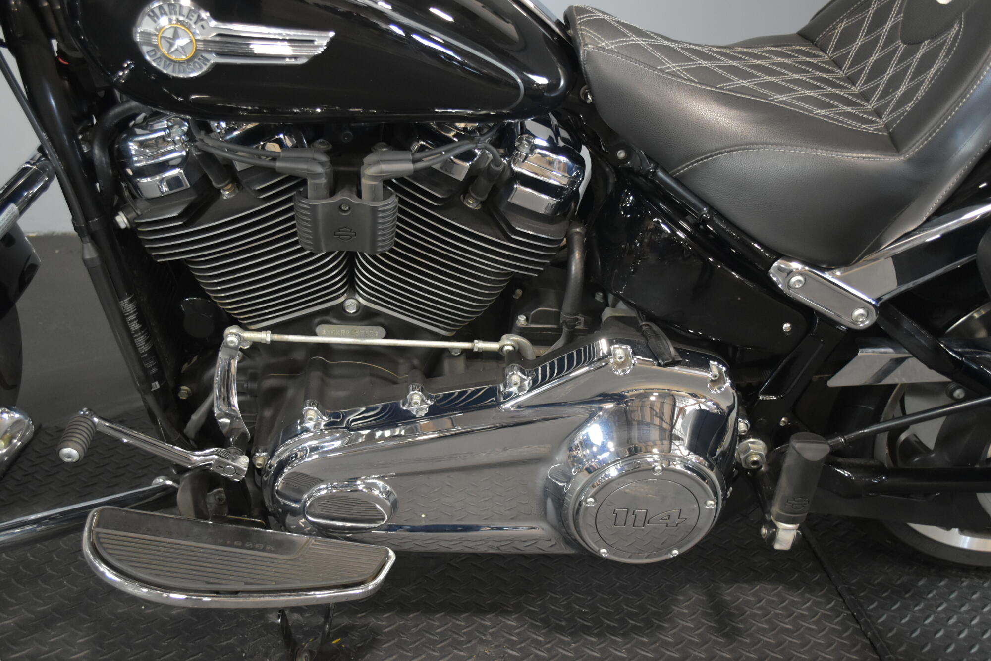 2024 Harley-Davidson® Fat Boy® 114 Vivid Black, photo 13