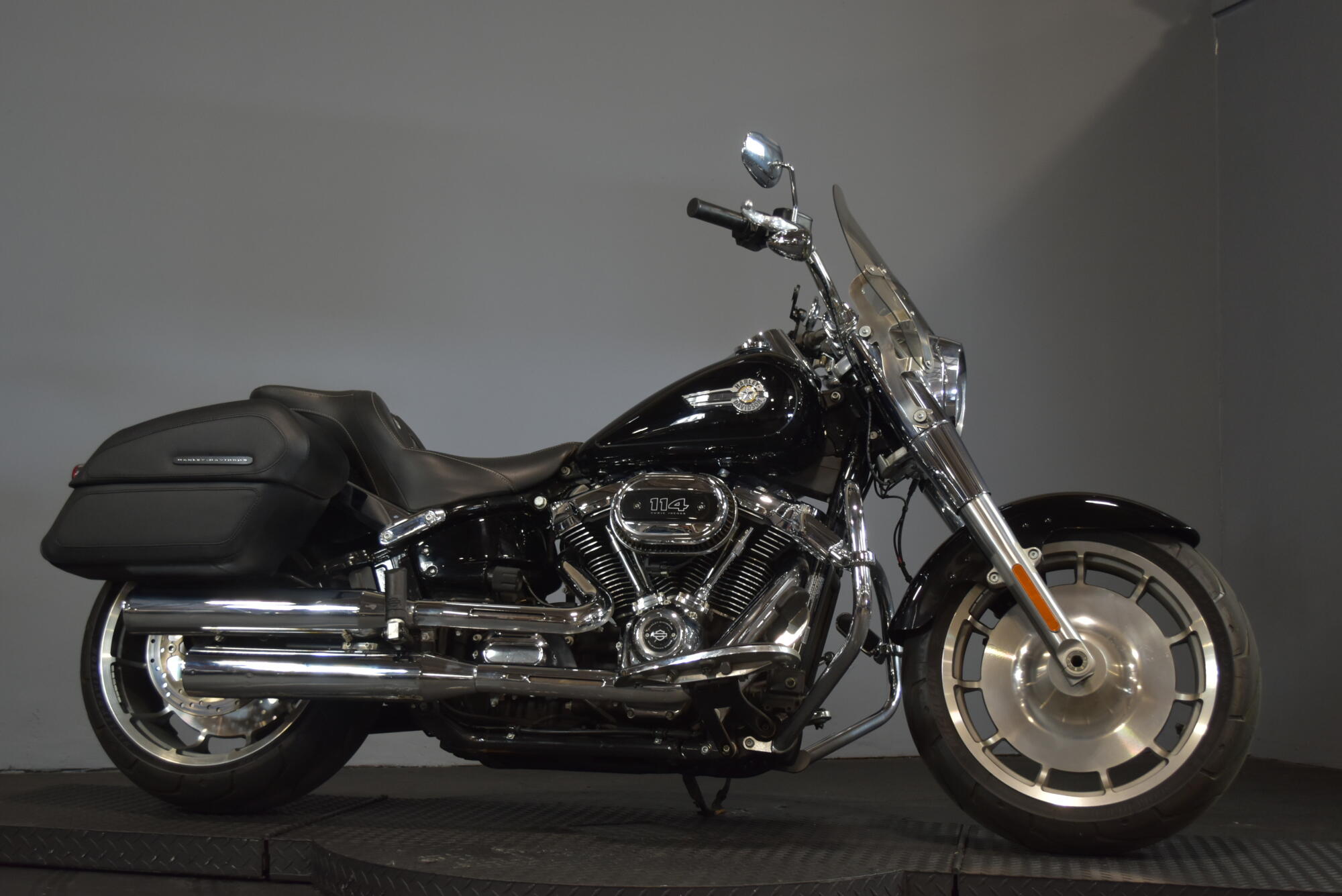 2024 Harley-Davidson® Fat Boy® 114 Vivid Black, photo 25