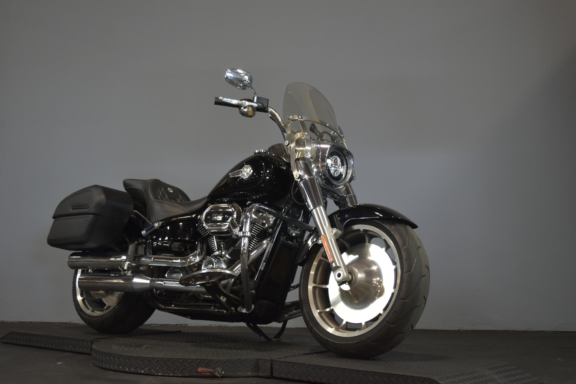 2024 Harley-Davidson® Fat Boy® 114 Vivid Black, photo 26