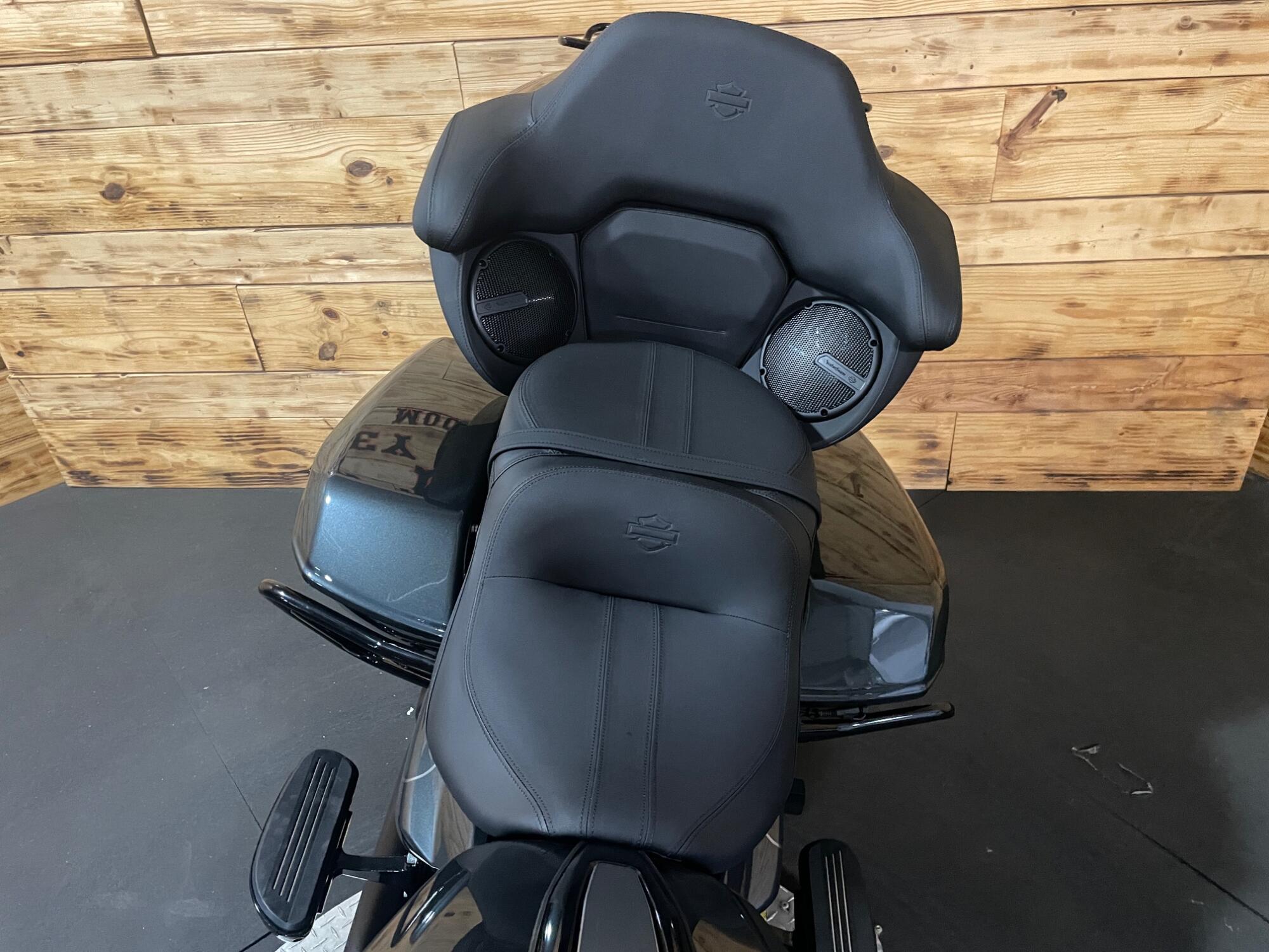 2026 Harley-Davidson® Street Glide Limited FLHXL, photo 7