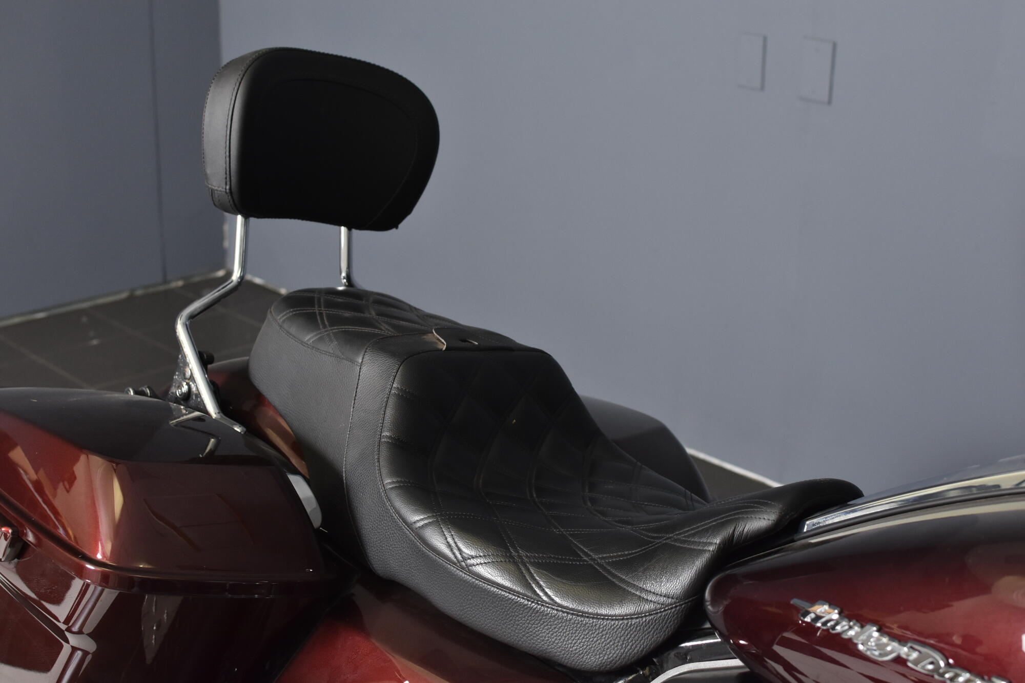 2018 Harley-Davidson® Road Glide® Twisted Cherry FLTRX, photo 13
