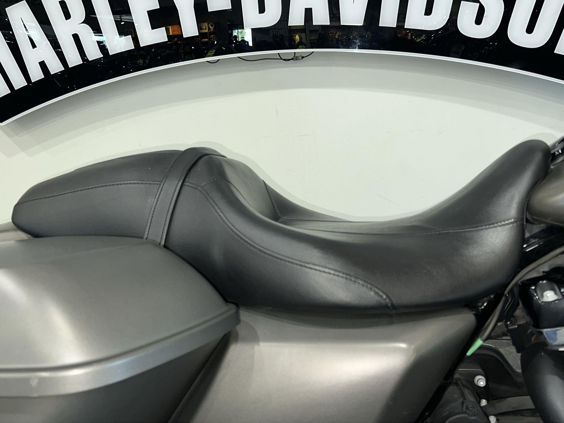 2019 Harley-Davidson® Street Glide® Special FLHXS, photo 7