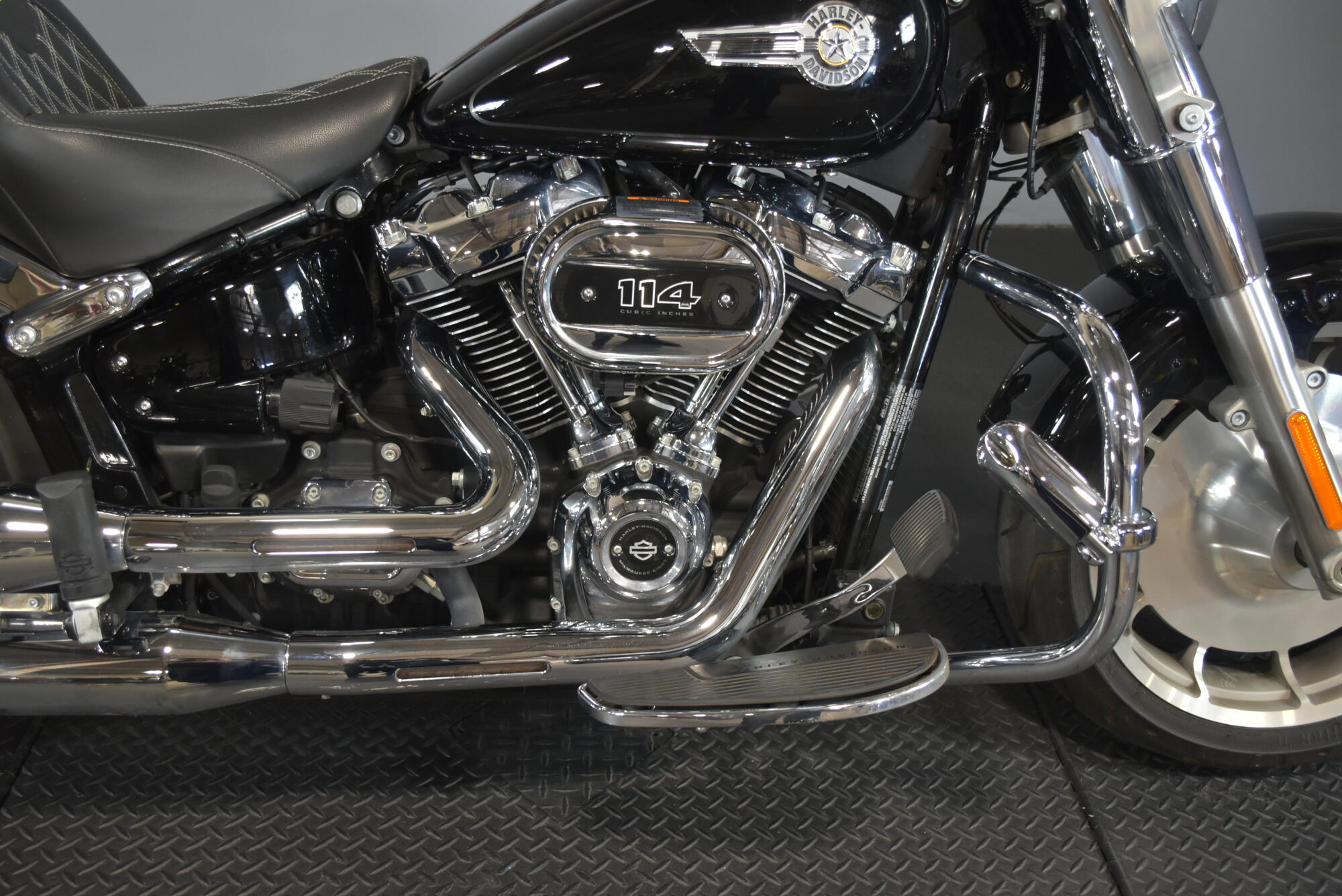 2024 Harley-Davidson® Fat Boy® 114 Vivid Black, photo 10
