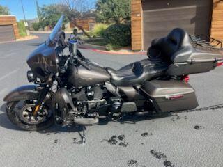 2023 Harley-Davidson® Ultra Limited FLHTK