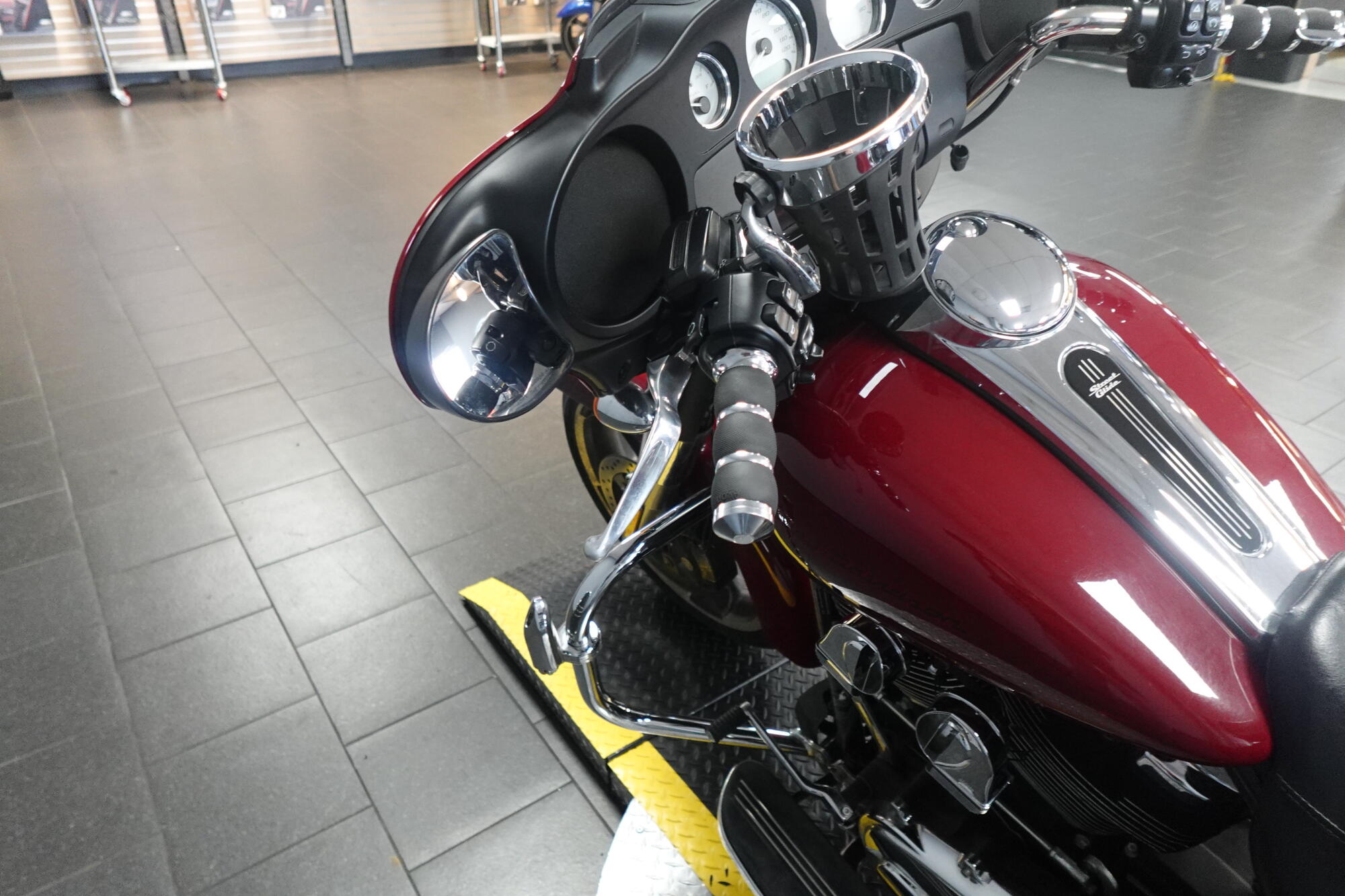 2020 Harley-Davidson® Street Glide® FLHX, photo 13