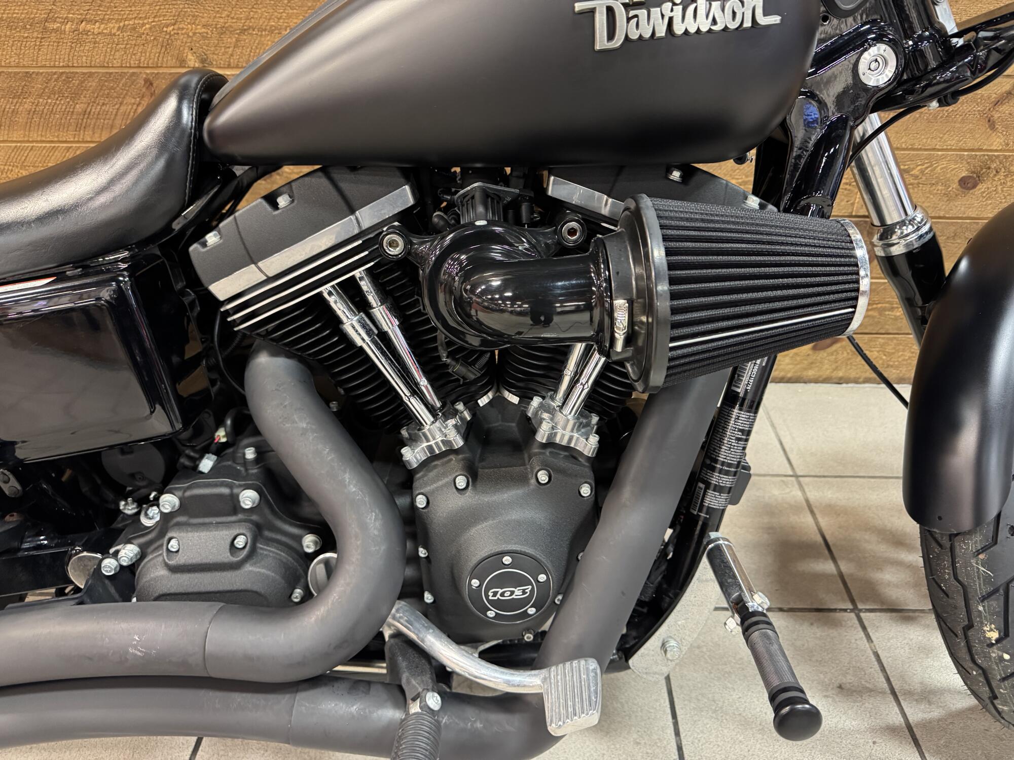 2016 Harley-Davidson® Street Bob® Black Denim FXDB, photo 3