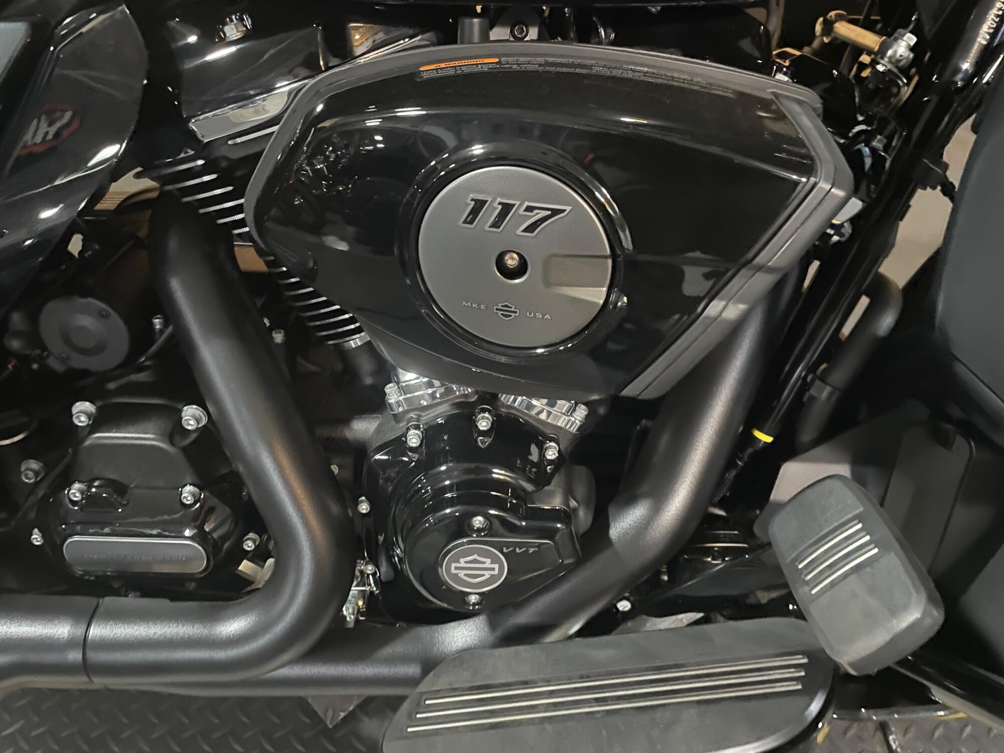 2026 Harley-Davidson® Street Glide Limited FLHXL, photo 3