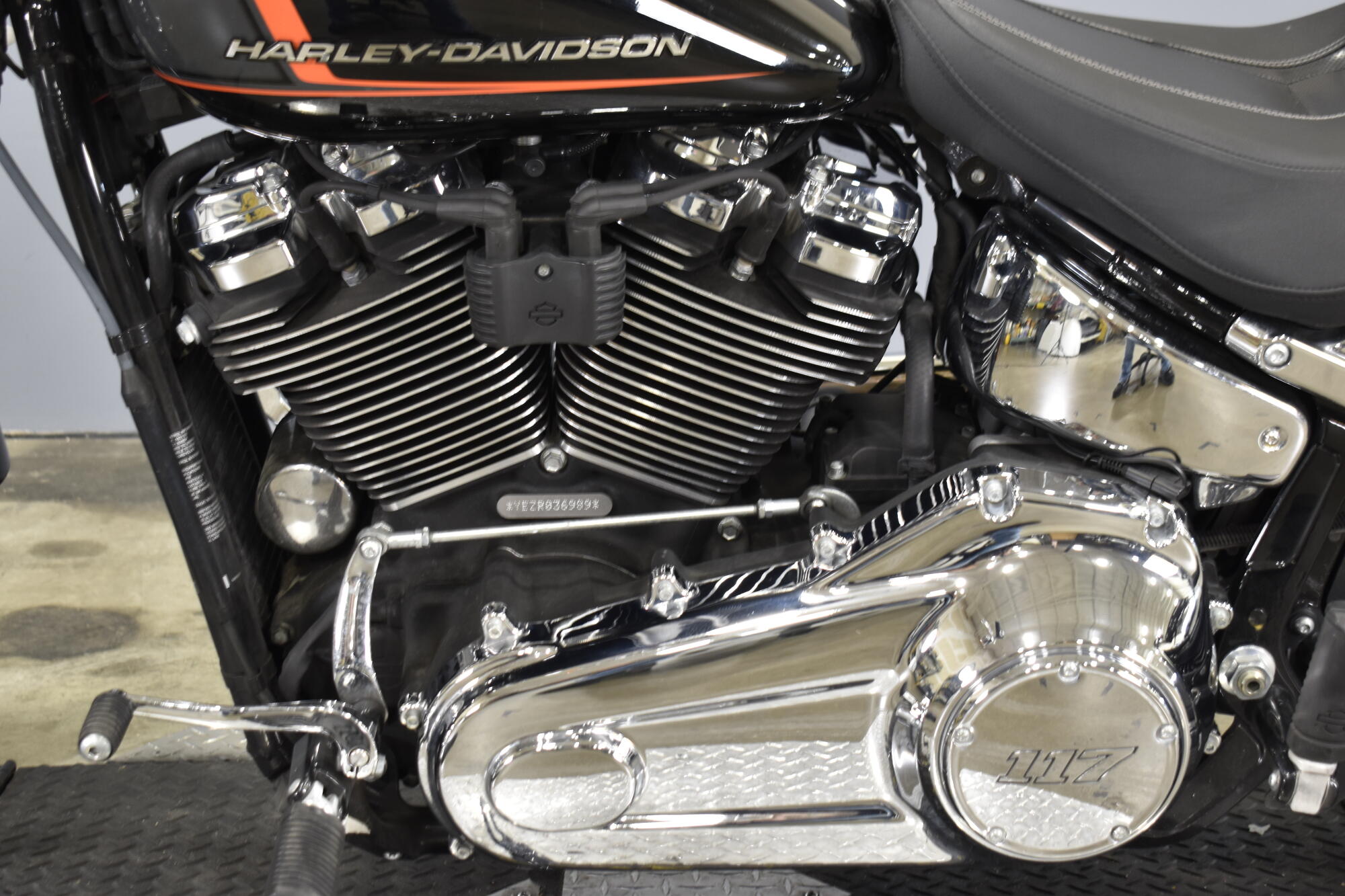 2024 Harley-Davidson® Breakout® 117 Vivid Black, photo 11