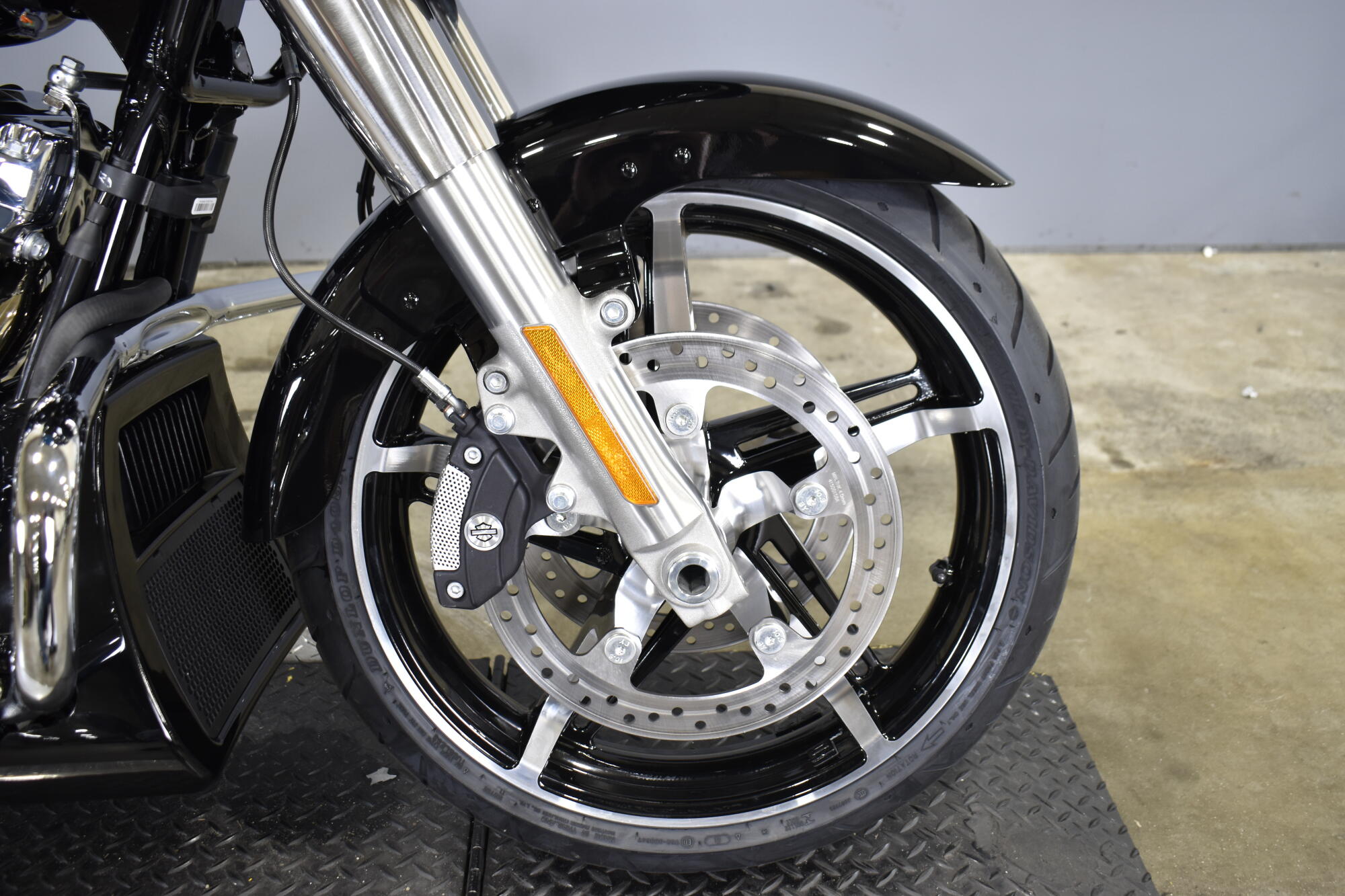 2026 Harley-Davidson® Road Glide™ FLTRX, photo 12