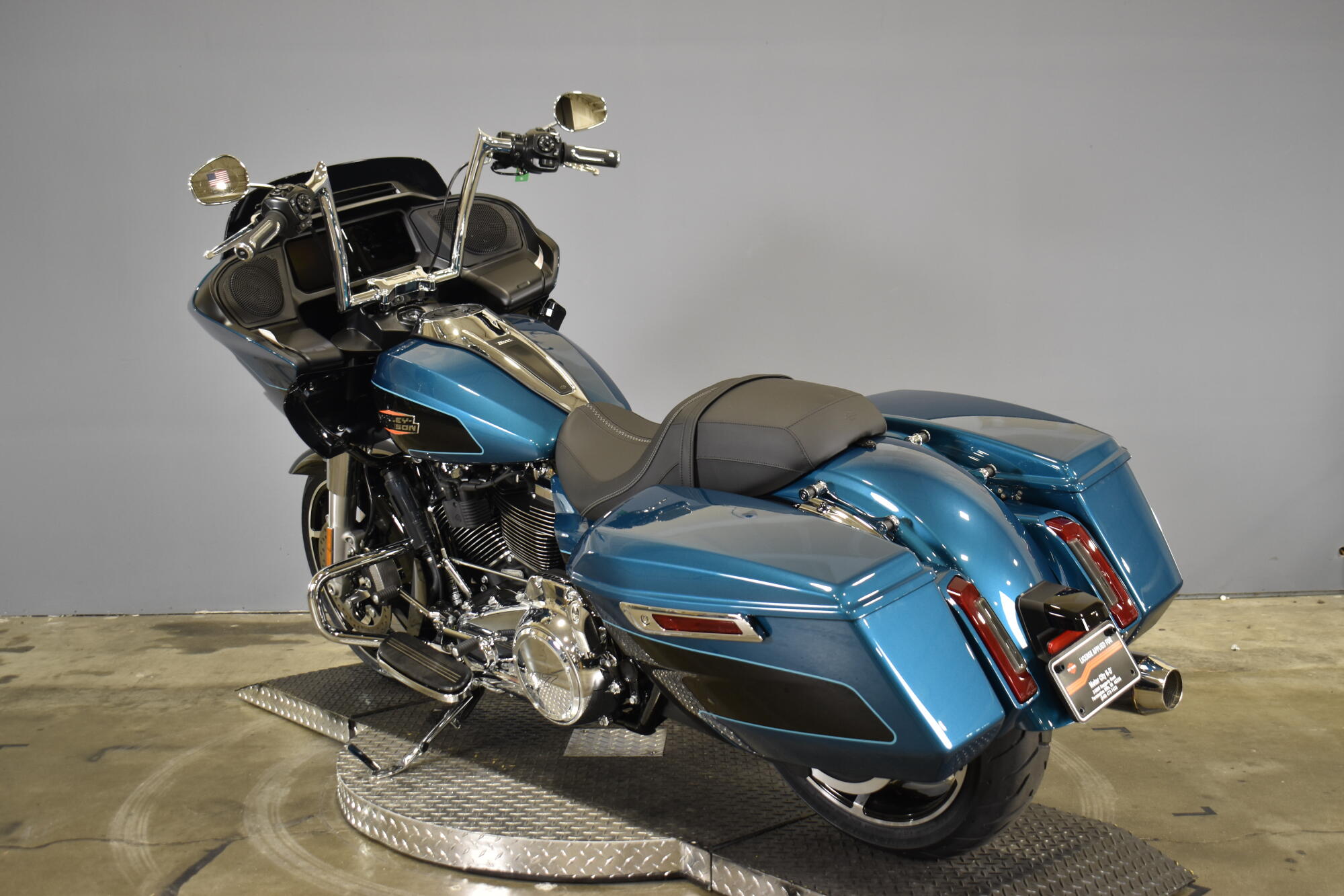 2026 Harley-Davidson® Road Glide™ FLTRX, photo 6