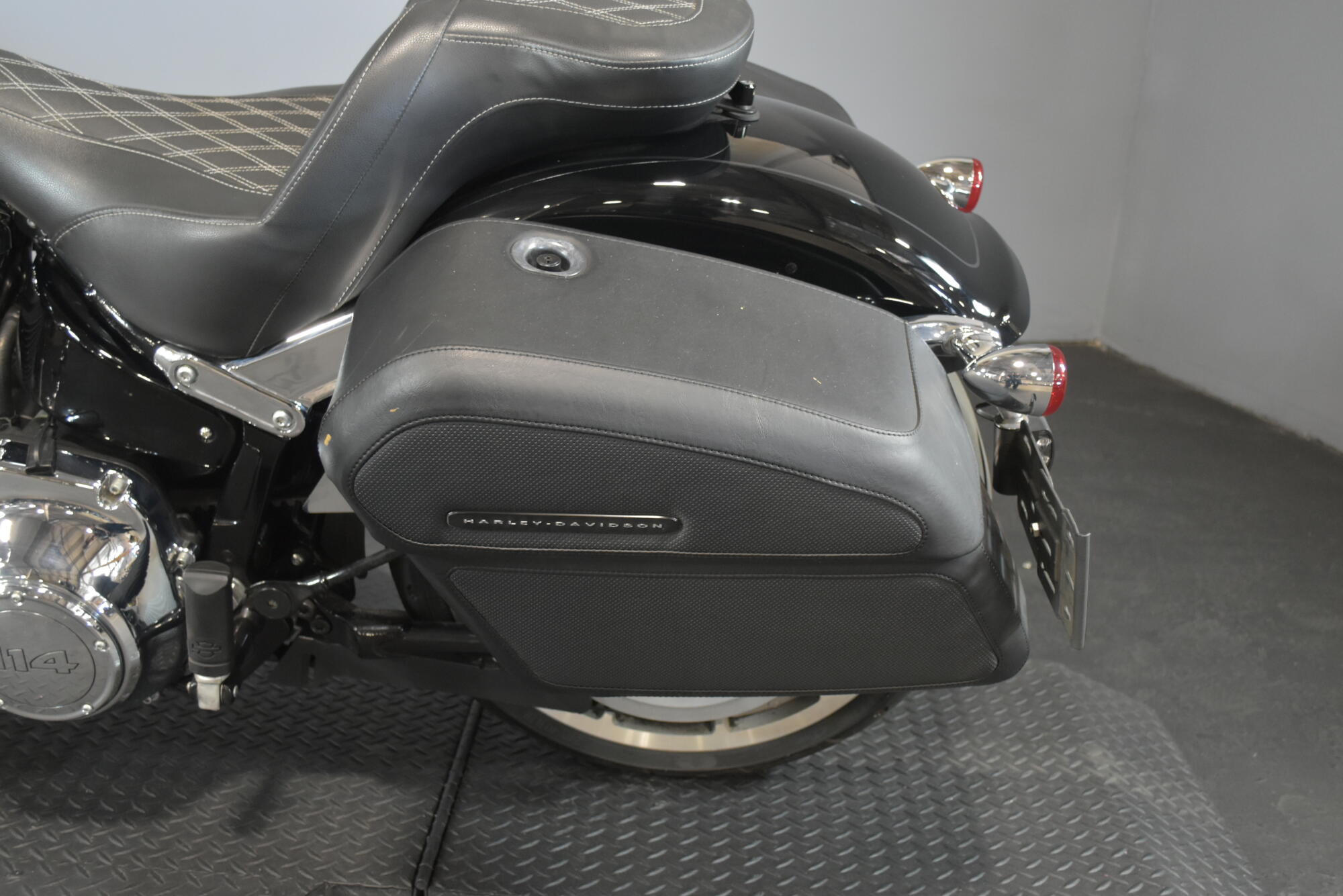 2024 Harley-Davidson® Fat Boy® 114 Vivid Black, photo 14