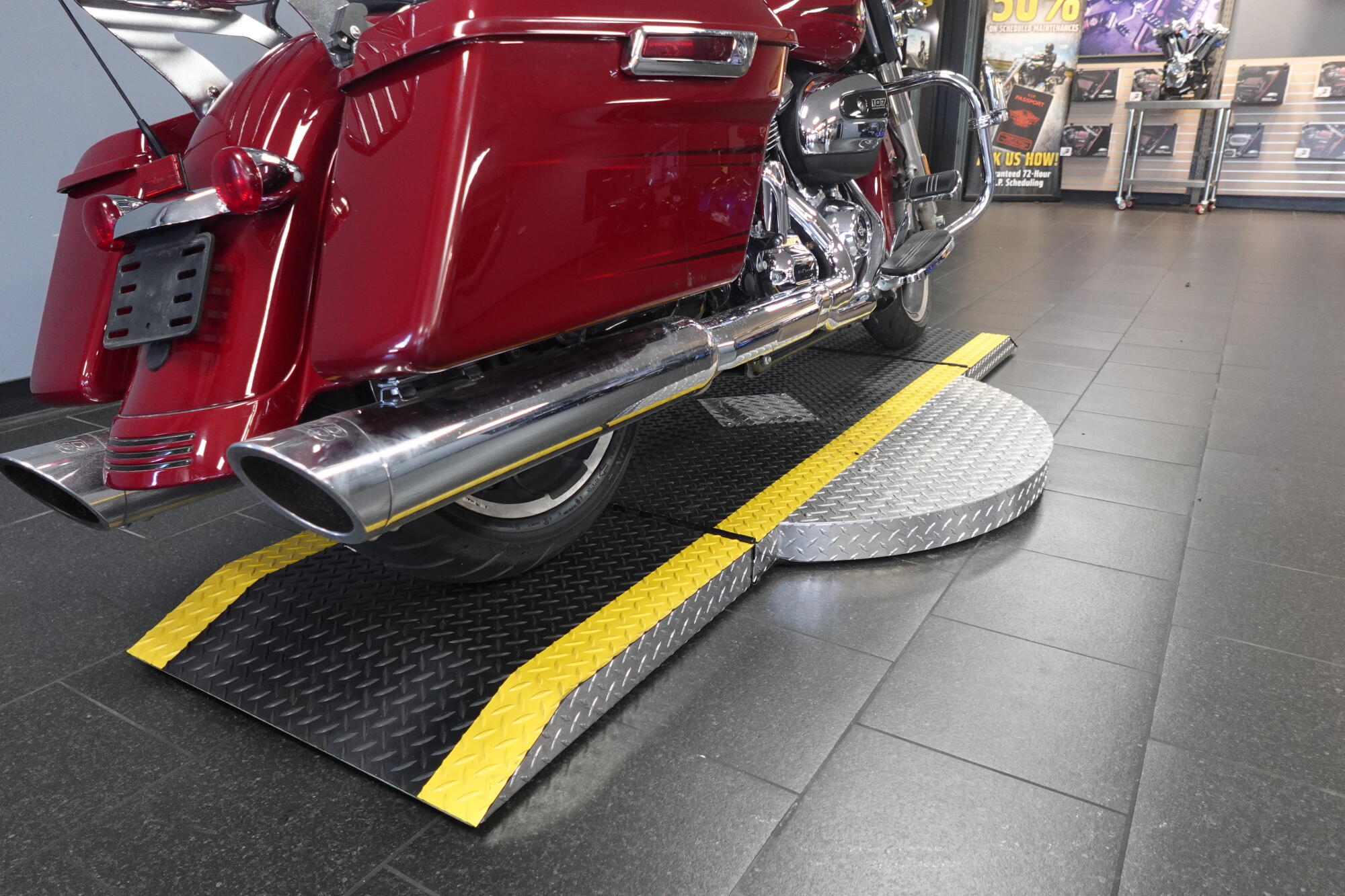 2020 Harley-Davidson® Street Glide® FLHX, photo 16