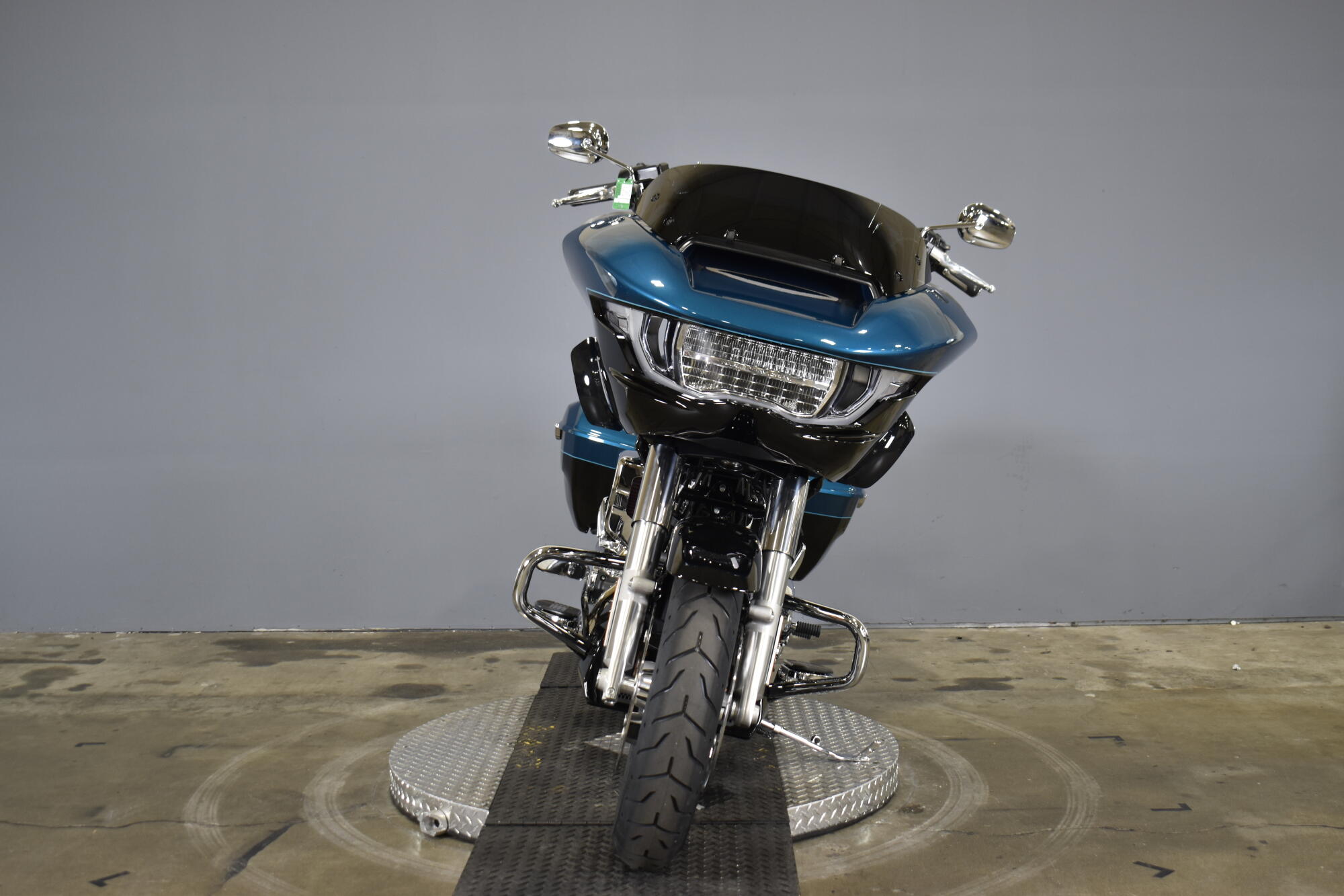 2026 Harley-Davidson® Road Glide™ FLTRX, photo 3