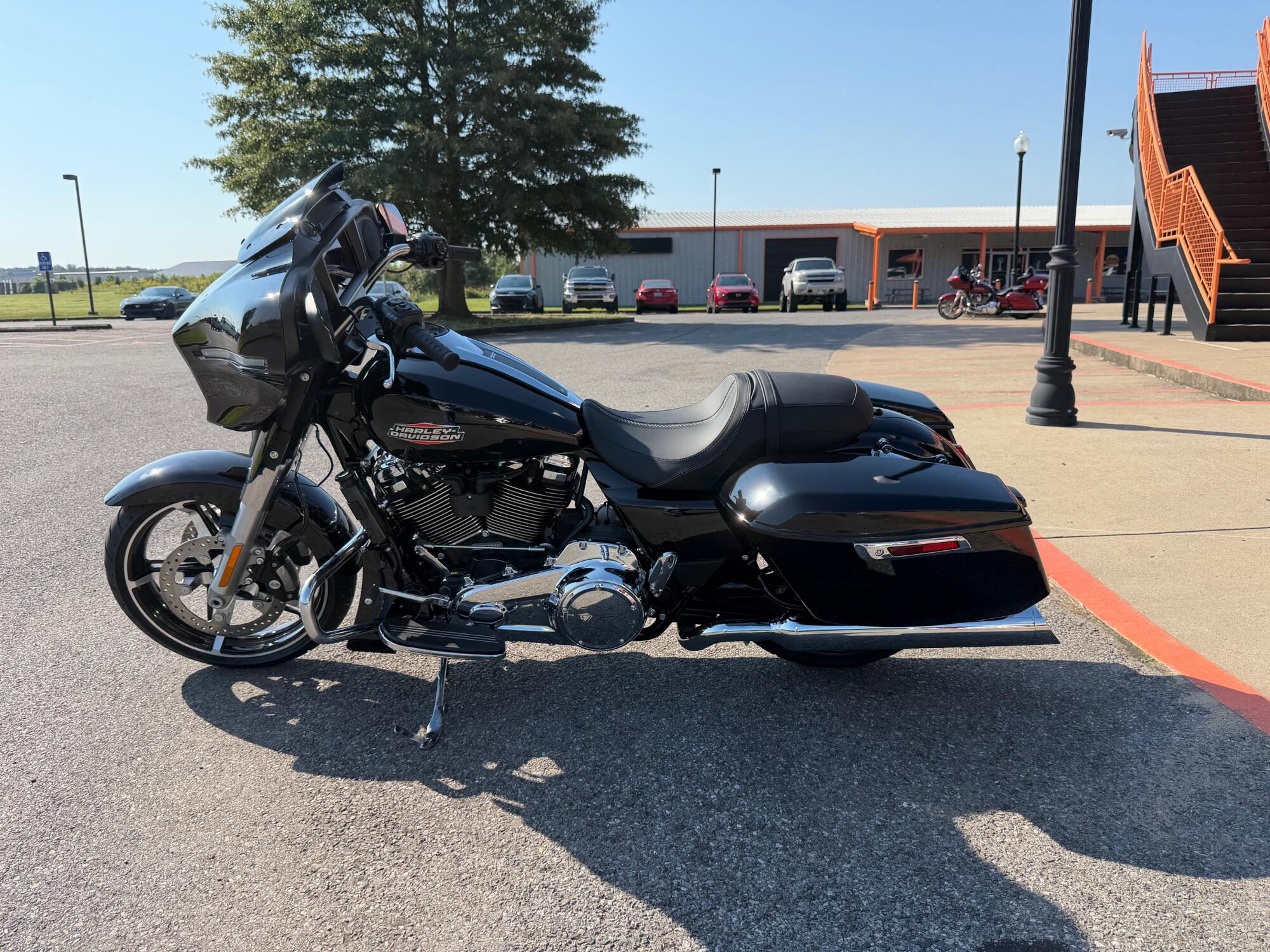 2026 Harley-Davidson® Street Glide® Black, photo 7