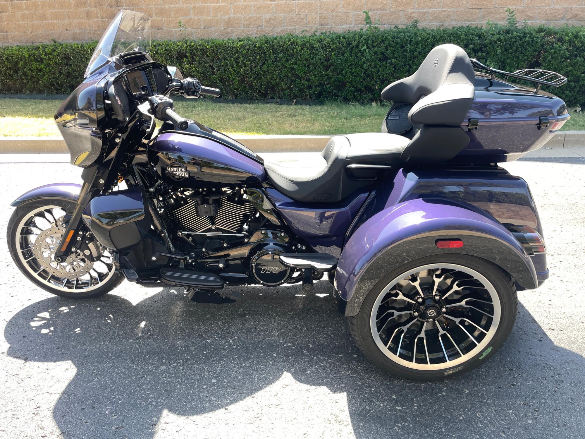 2026 Harley-Davidson® Street Glide 3 Limited FLHLT, photo 9