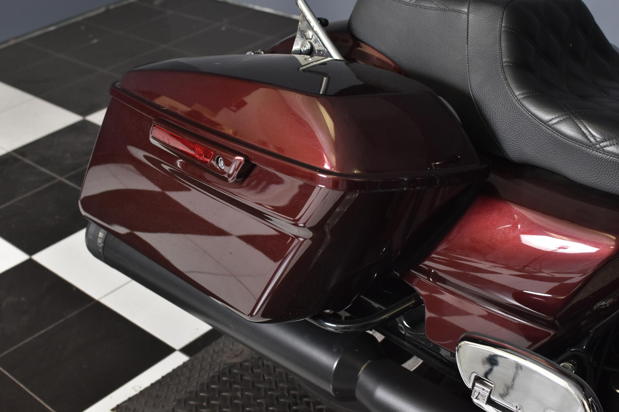 2018 Harley-Davidson® Road Glide® Twisted Cherry FLTRX, photo 12