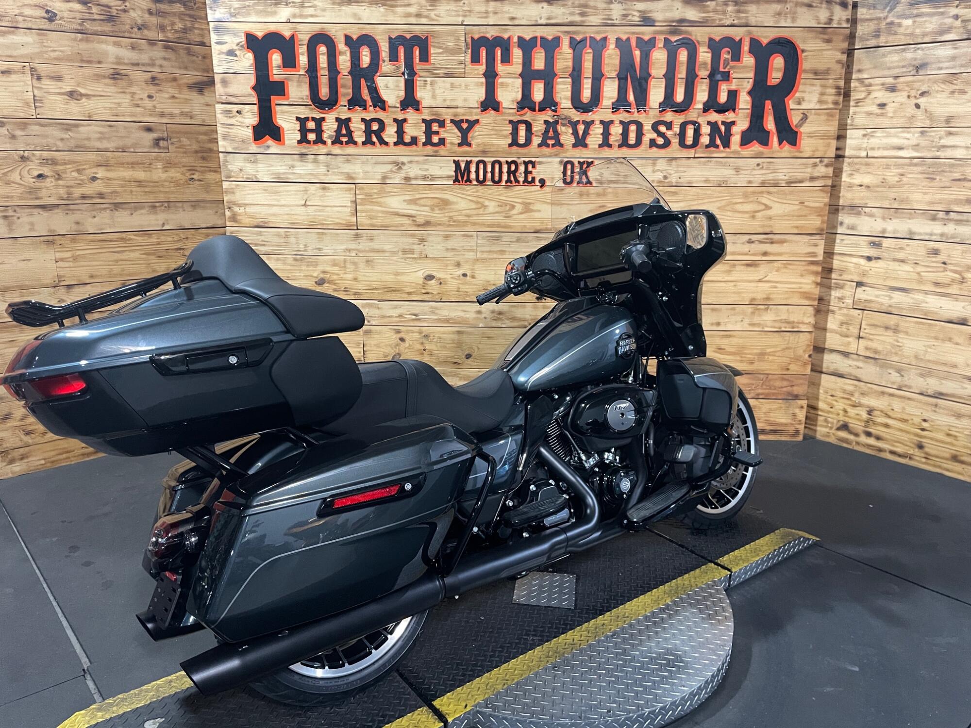 2026 Harley-Davidson® Street Glide Limited FLHXL, photo 15