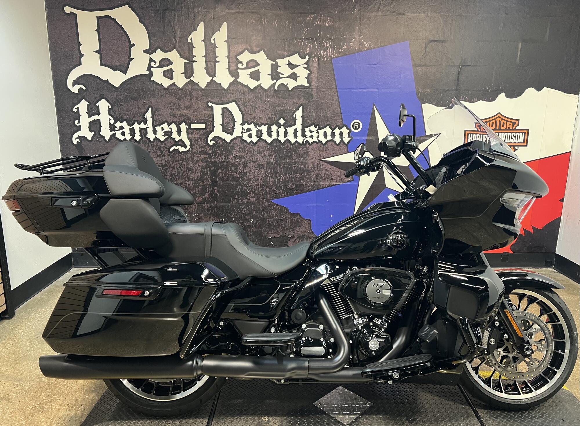 2026 Harley-Davidson® Road Glide Limited FLTRXL