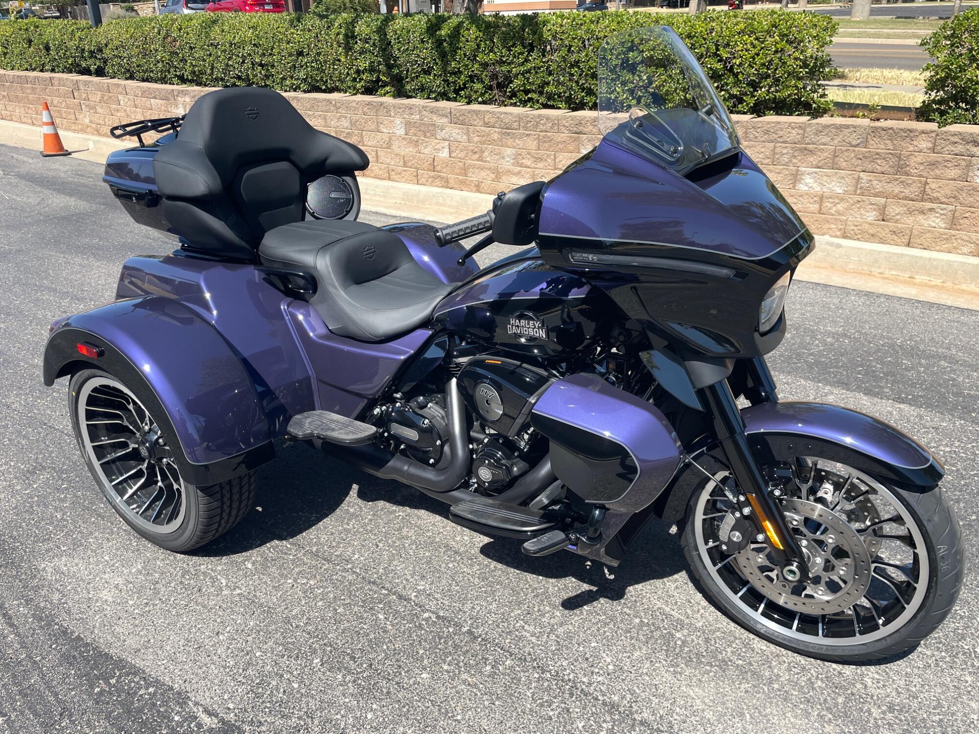 2026 Harley-Davidson® Street Glide 3 Limited FLHLT, photo 3
