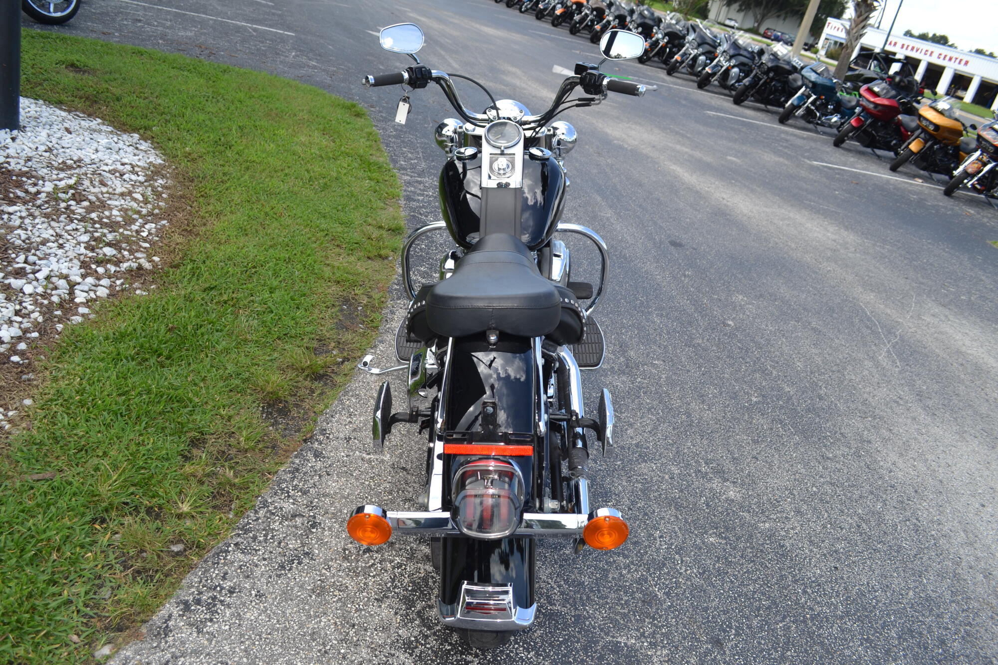 2004 Harley-Davidson® Heritage Softail® Classic - FLSTCI, photo 8