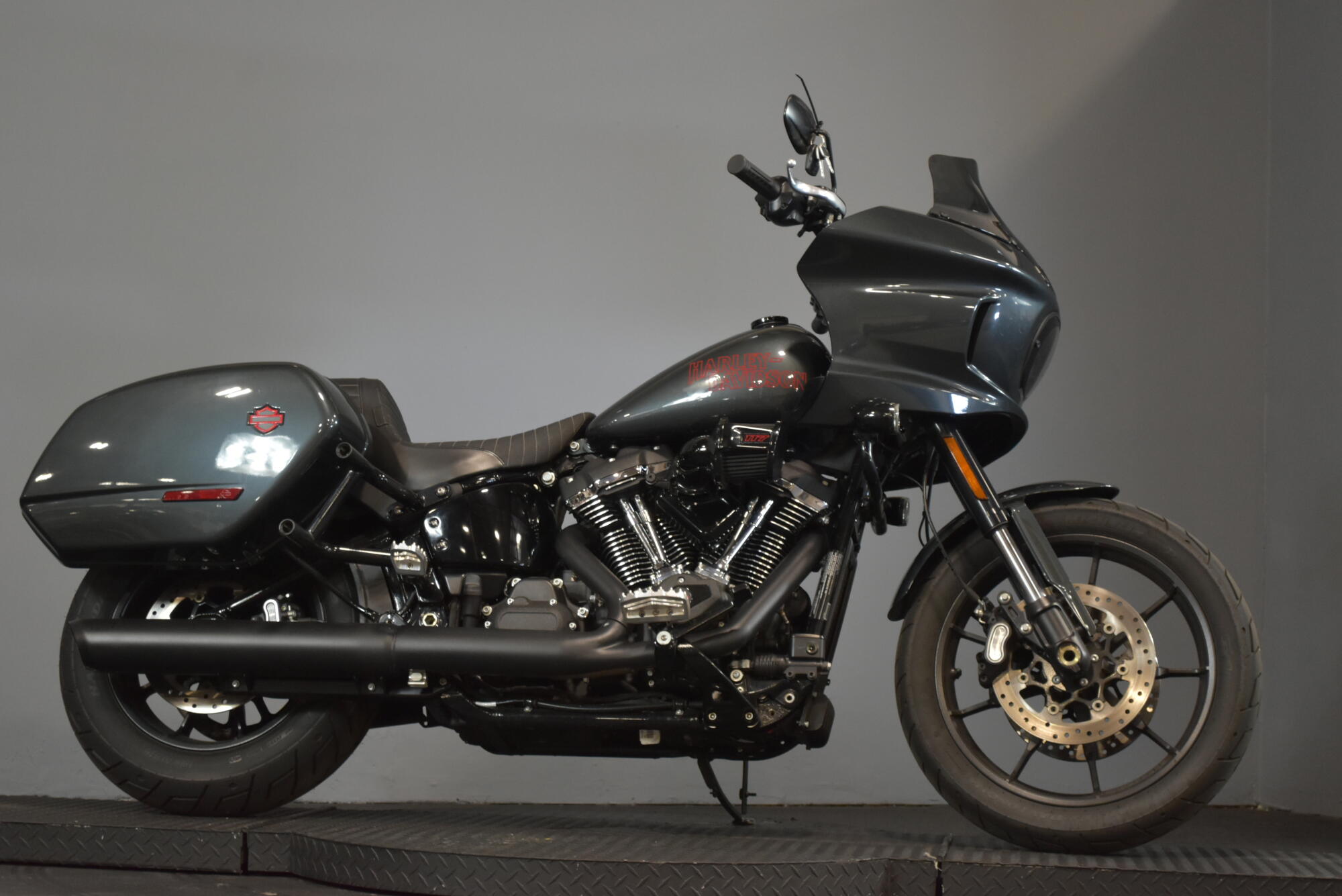 2025 Harley-Davidson® Low Rider® ST Iron Horse Metallic - Black Finish, photo 28