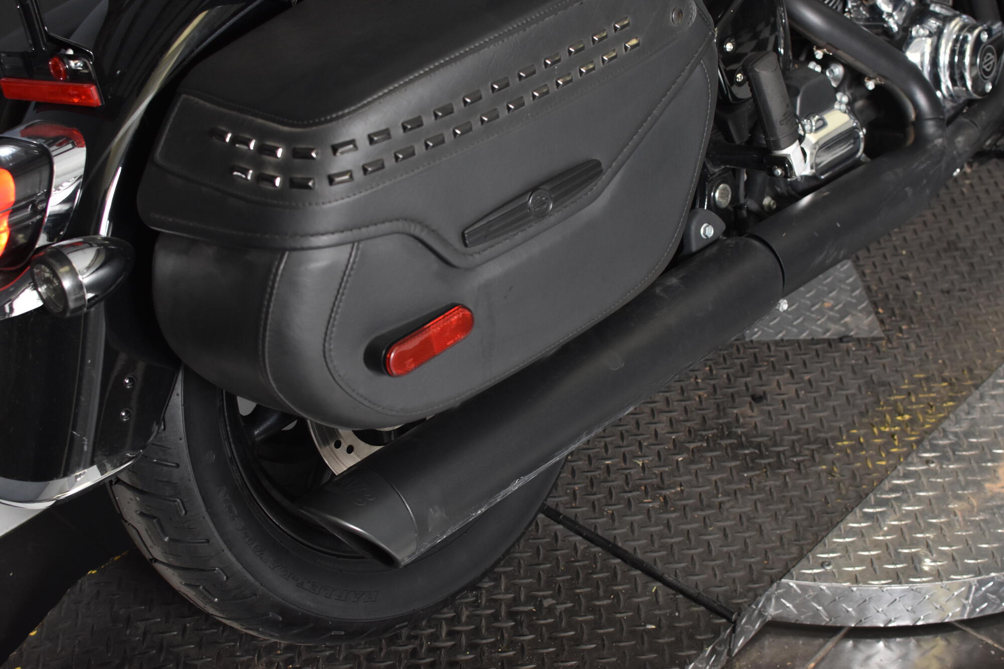 2025 Harley-Davidson® Heritage Classic FLHC, photo 13