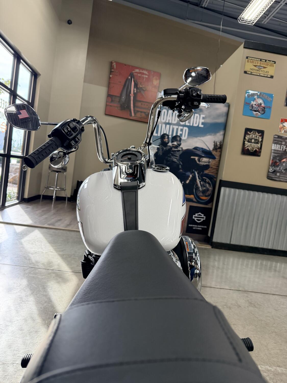2026 Harley-Davidson® Super Glide® FXD, photo 5