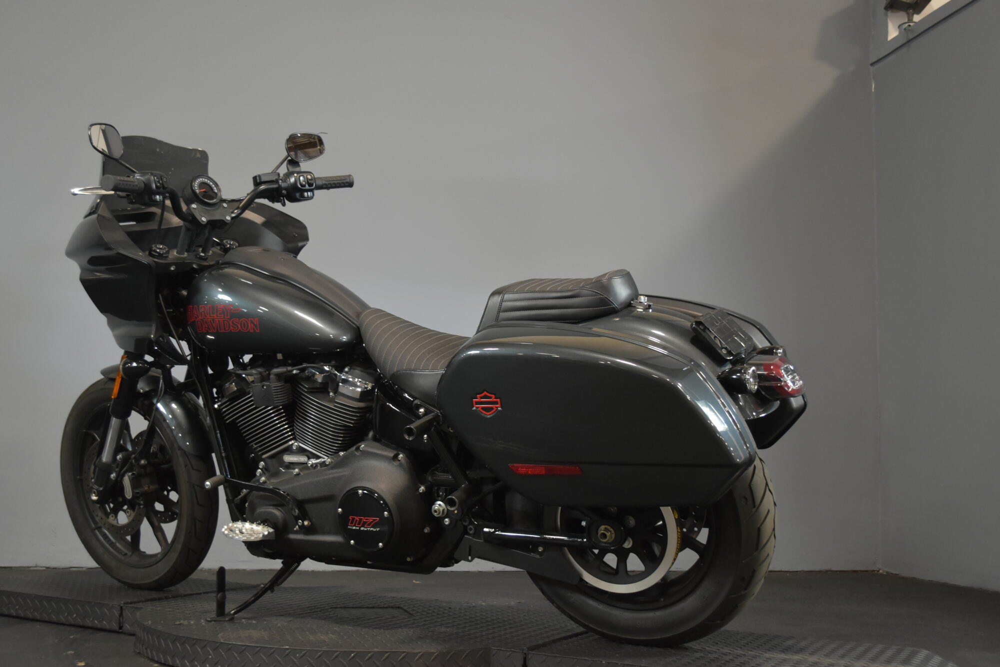 2025 Harley-Davidson® Low Rider® ST Iron Horse Metallic - Black Finish, photo 5