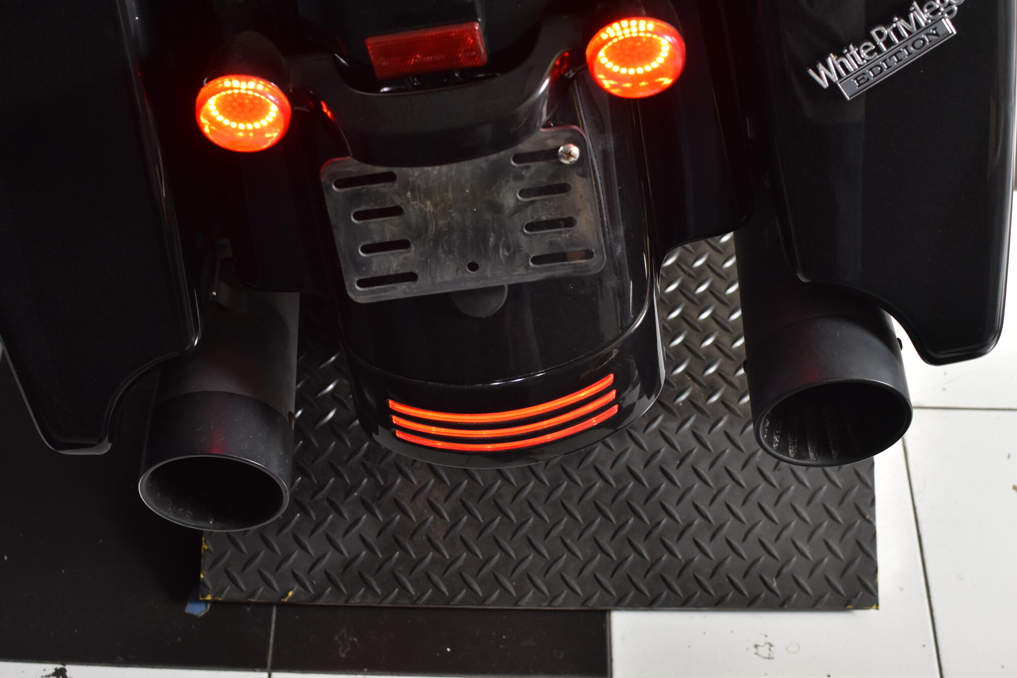 2019 Harley-Davidson® Road Glide® Special Vivid Black FLTRXS, photo 13