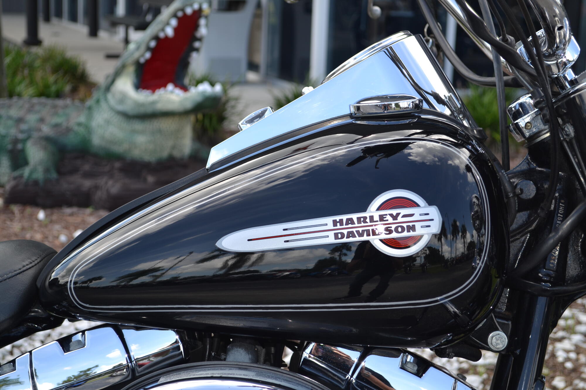 2004 Harley-Davidson® Heritage Softail® Classic - FLSTCI, photo 4
