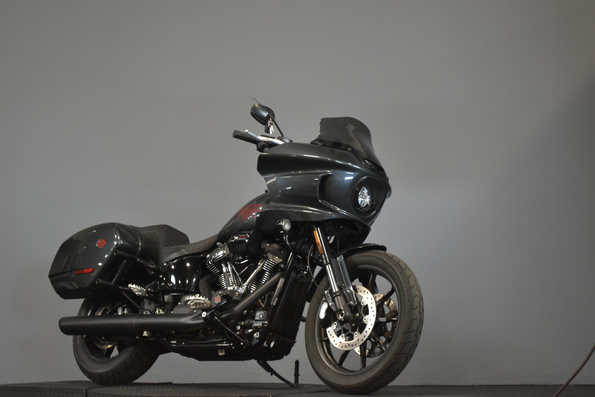 2025 Harley-Davidson® Low Rider® ST Iron Horse Metallic - Black Finish, photo 29