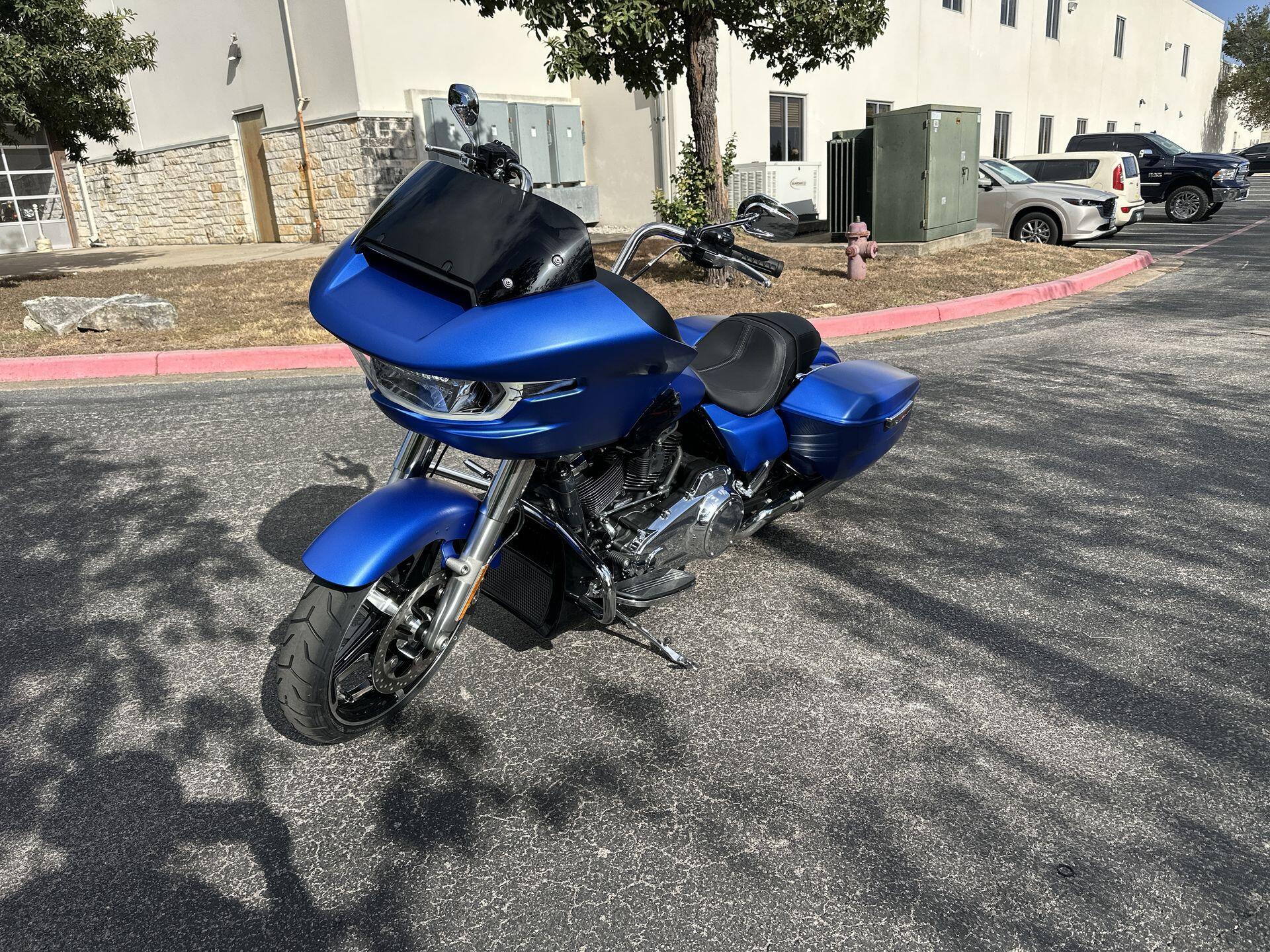 2026 Harley-Davidson® Road Glide® FLTRX, photo 5