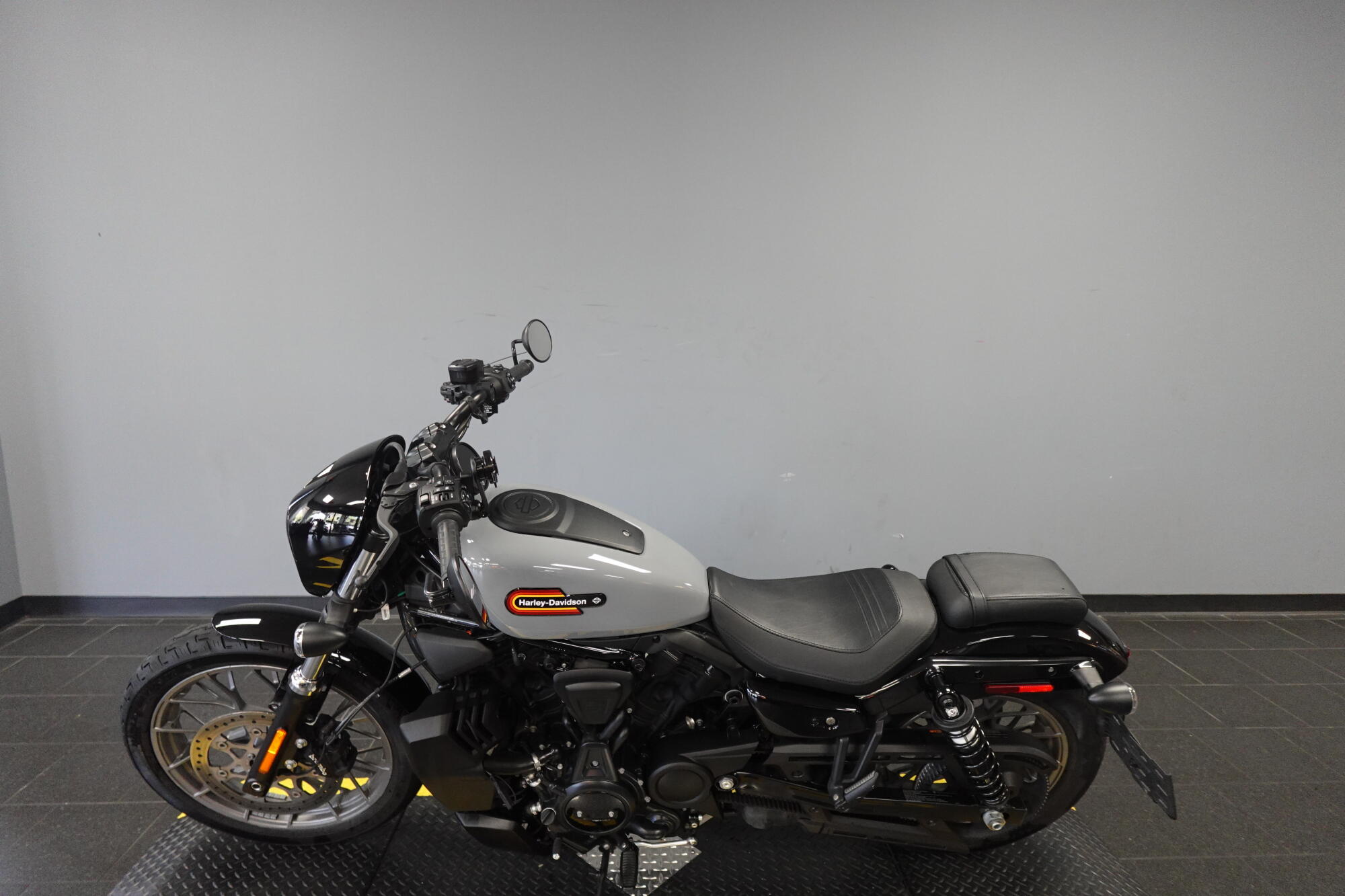 2026 Harley-Davidson® Nightster™ Special RH975S, photo 5