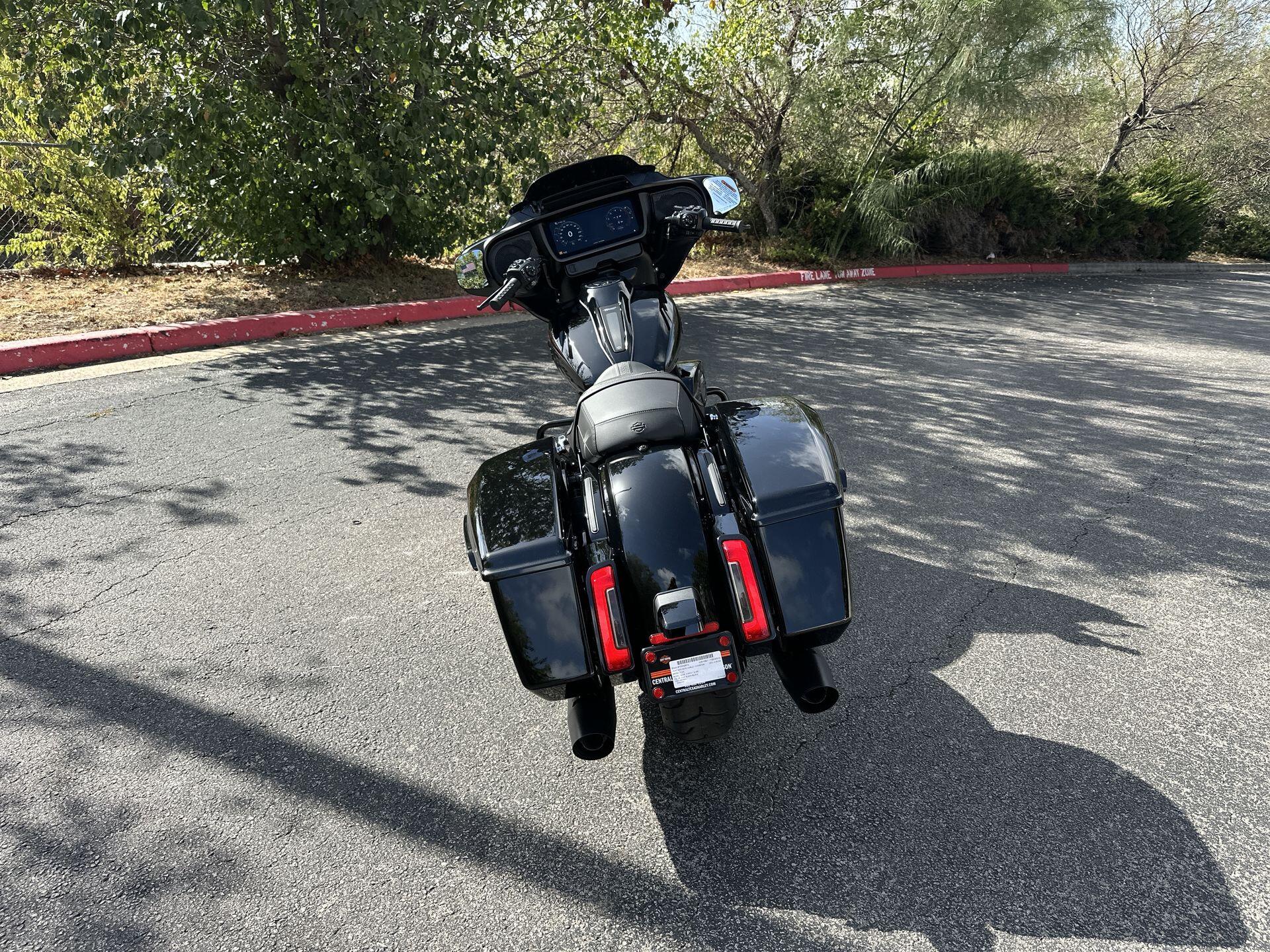 2026 Harley-Davidson® Street Glide® FLHX, photo 9