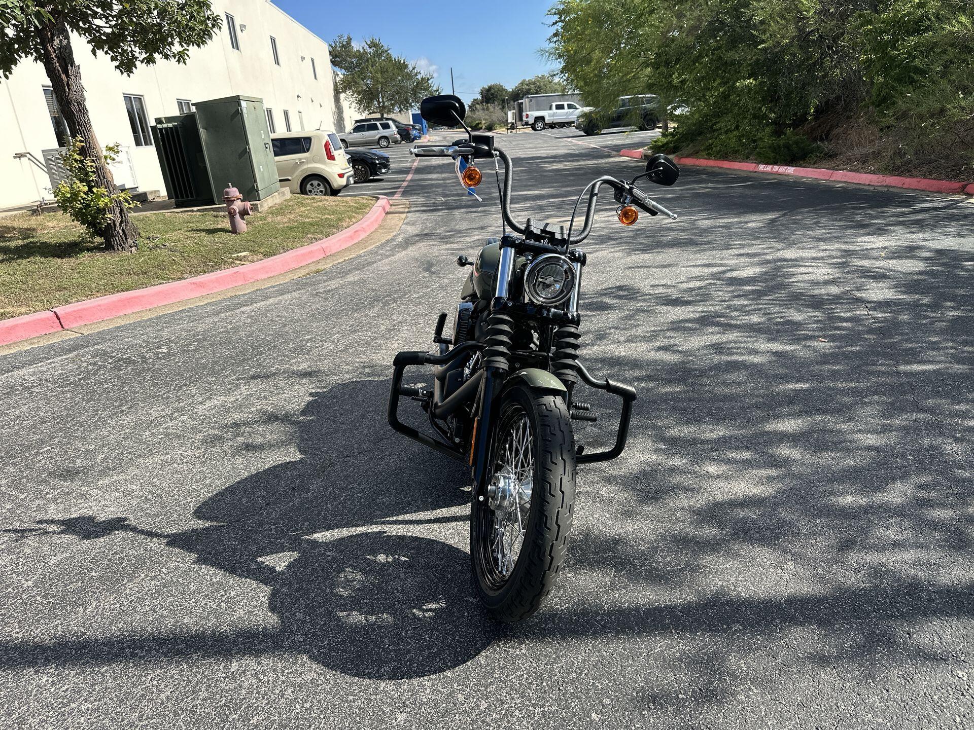 2021 Harley-Davidson® Street Bob® 114 FXBBS, photo 5