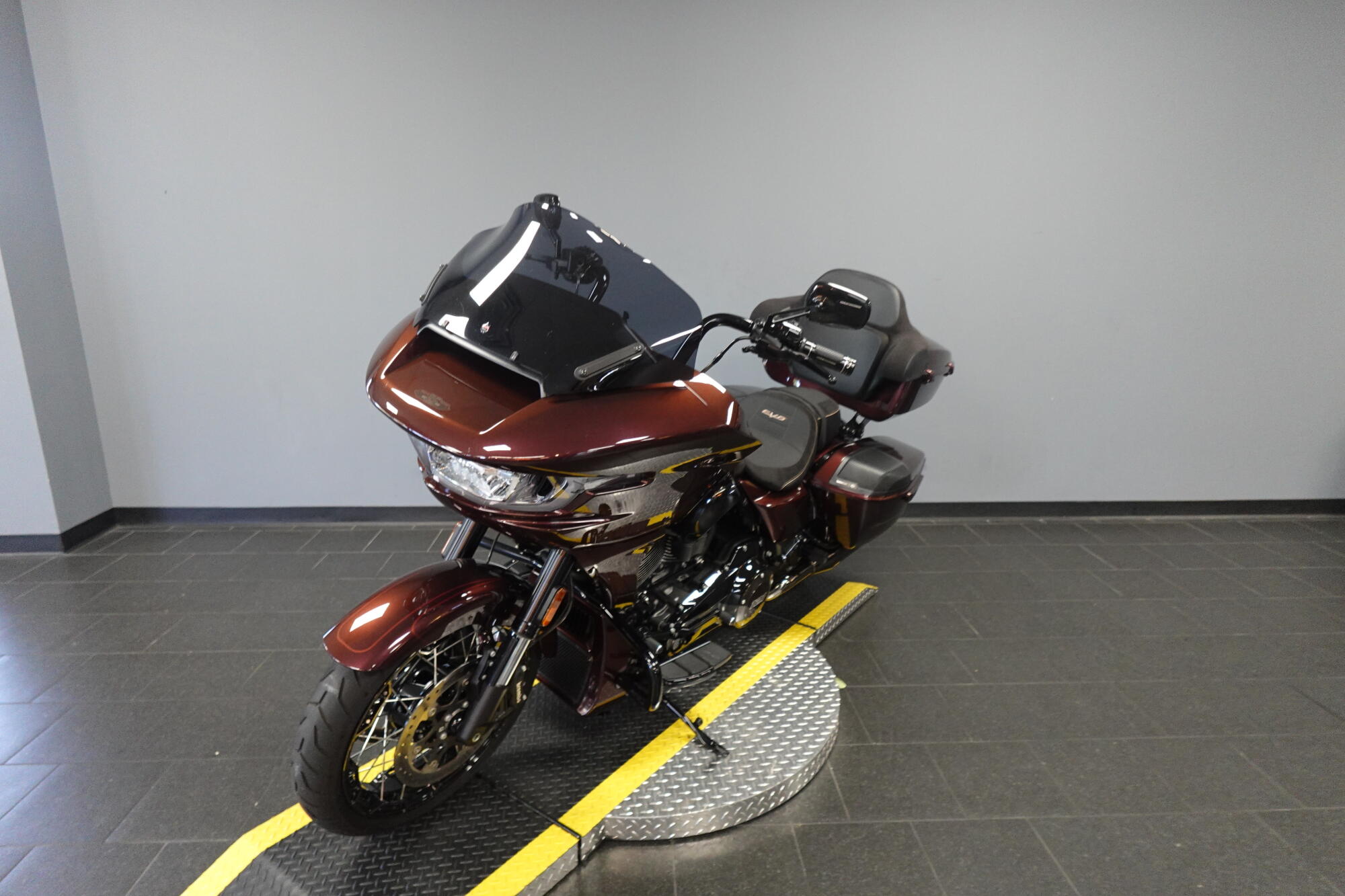 2024 Harley-Davidson CVO™ Road Glide FLTRXSE, photo 4
