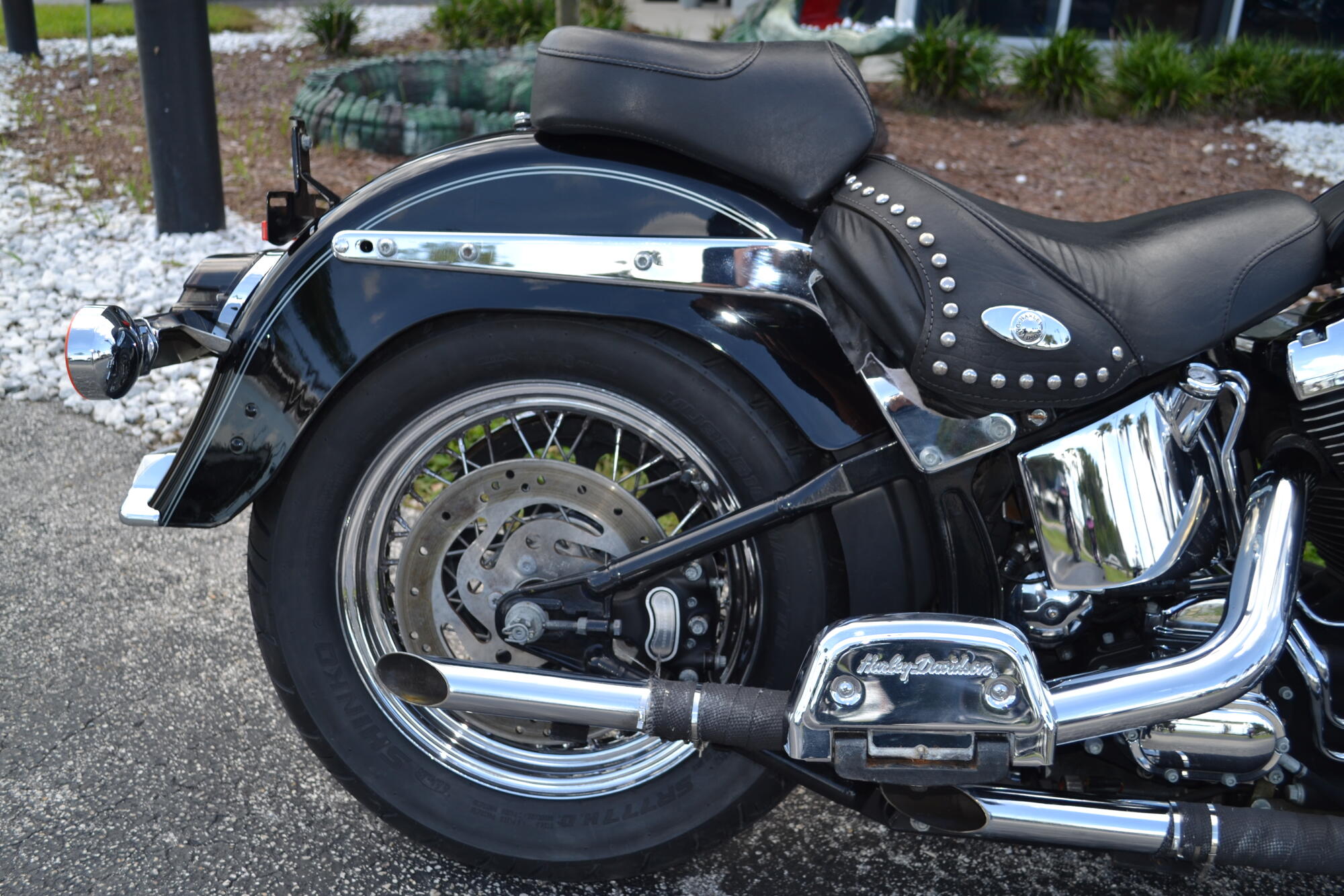 2004 Harley-Davidson® Heritage Softail® Classic - FLSTCI, photo 6