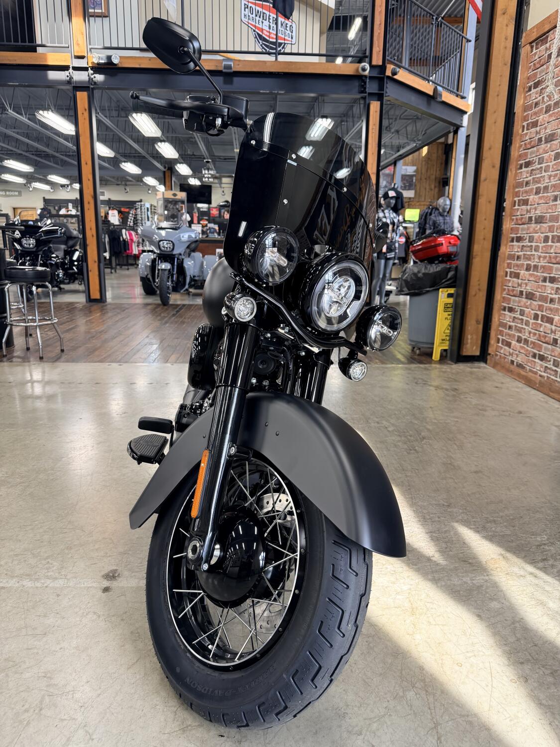 2026 Harley-Davidson® Deadwood™ FLHD, photo 15