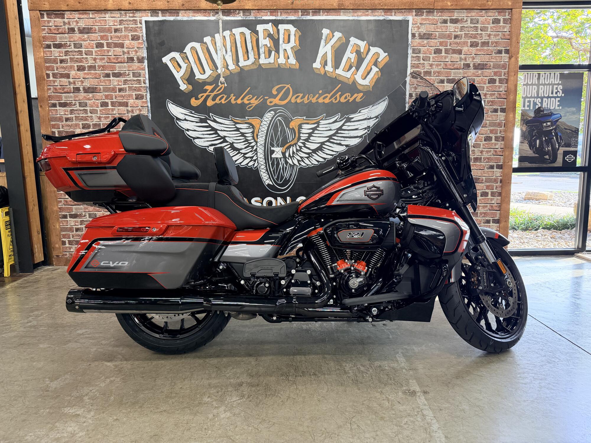 2026 Harley-Davidson® CVO Street Glide Limited FLHXLSE
