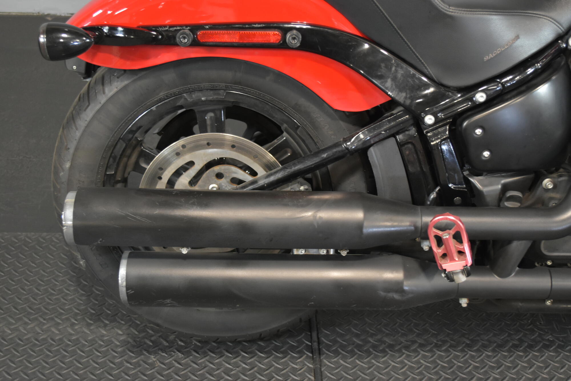 2022 Harley-Davidson® Street Bob® 114 Redline Red, photo 11