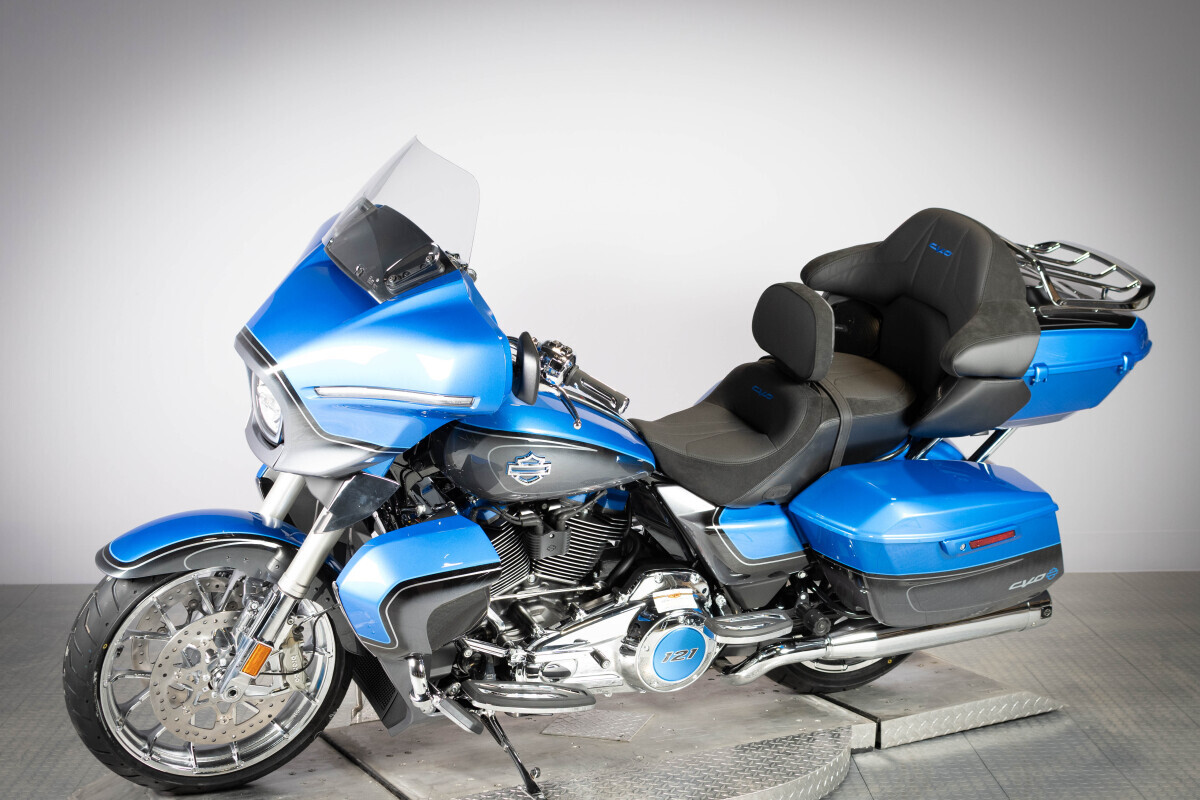 2026 Harley-Davidson® CVO Street Glide Limited FLHXLSE, photo 17