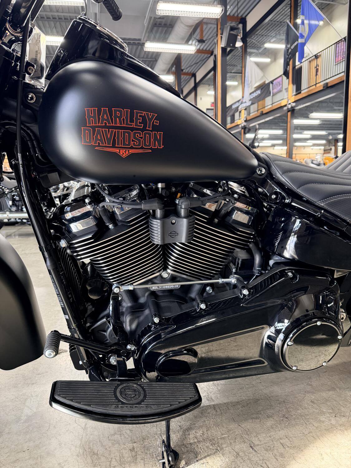 2026 Harley-Davidson® Deadwood™ FLHD, photo 13