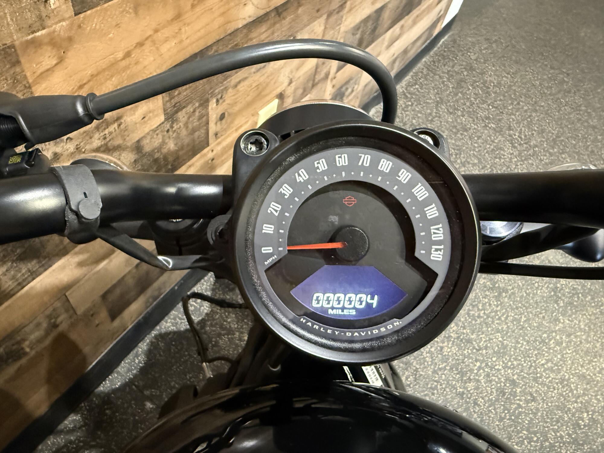 2026 Harley-Davidson® Nightster® Vivid Black Black Trim RH975, photo 9