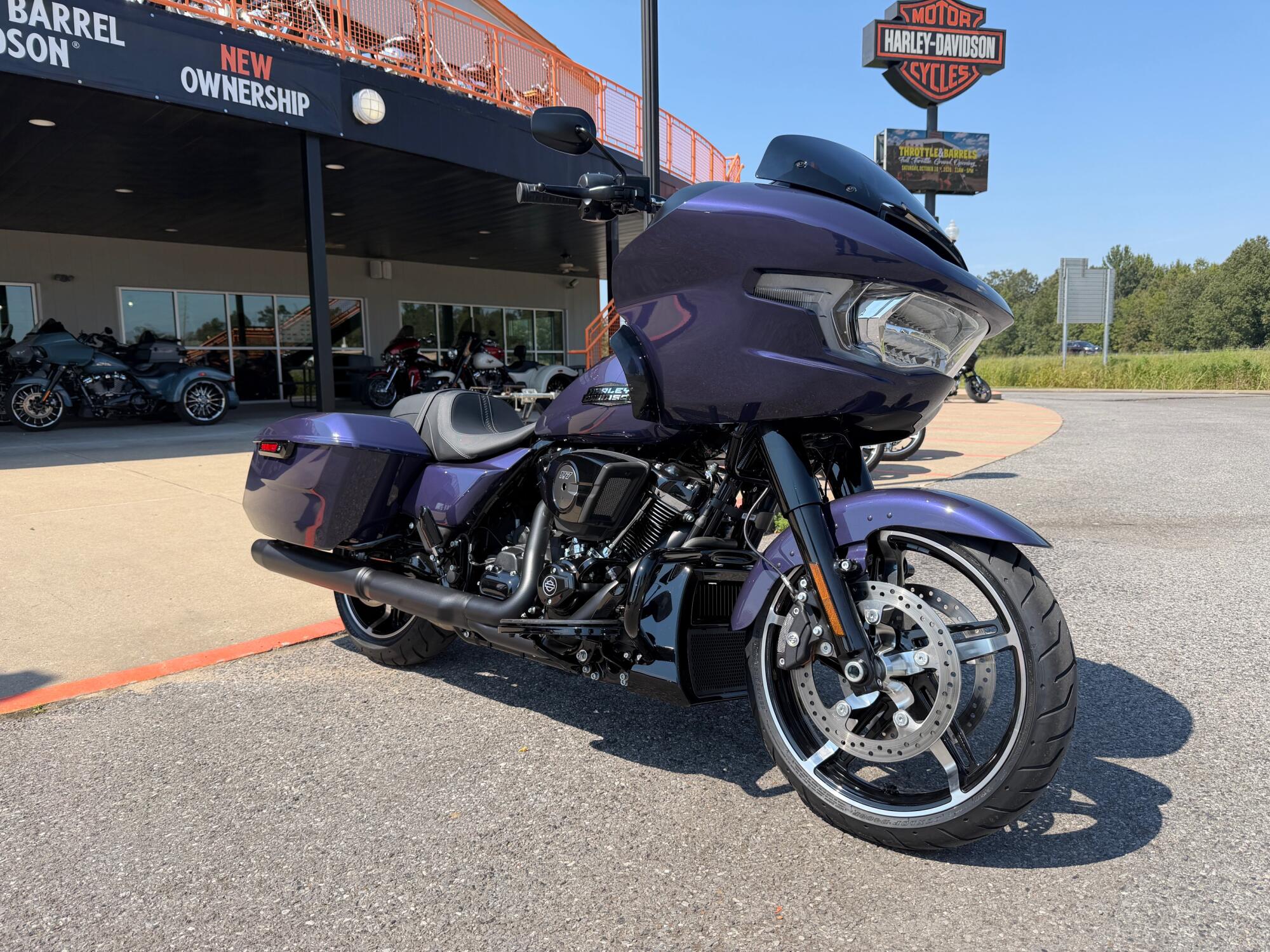 2026 Harley-Davidson® Road Glide™ Purple Abyss Black Trim