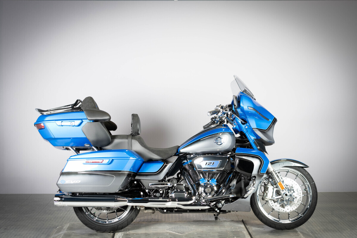 2026 Harley-Davidson® CVO Street Glide Limited FLHXLSE