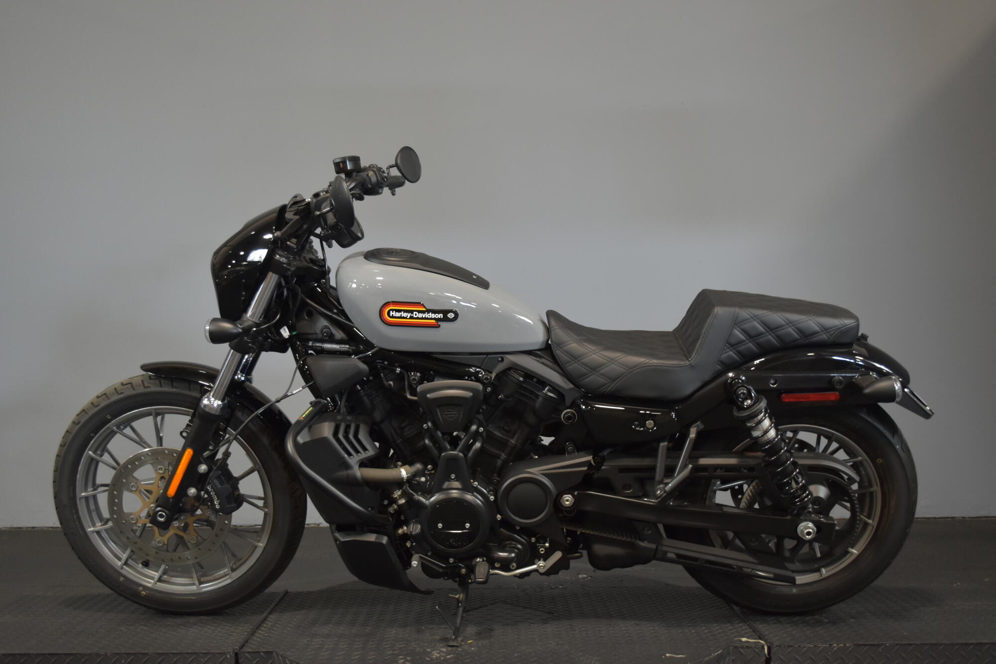 2026 Harley-Davidson® Nightster® Special Dark Billiard Gray Black Trim, photo 6