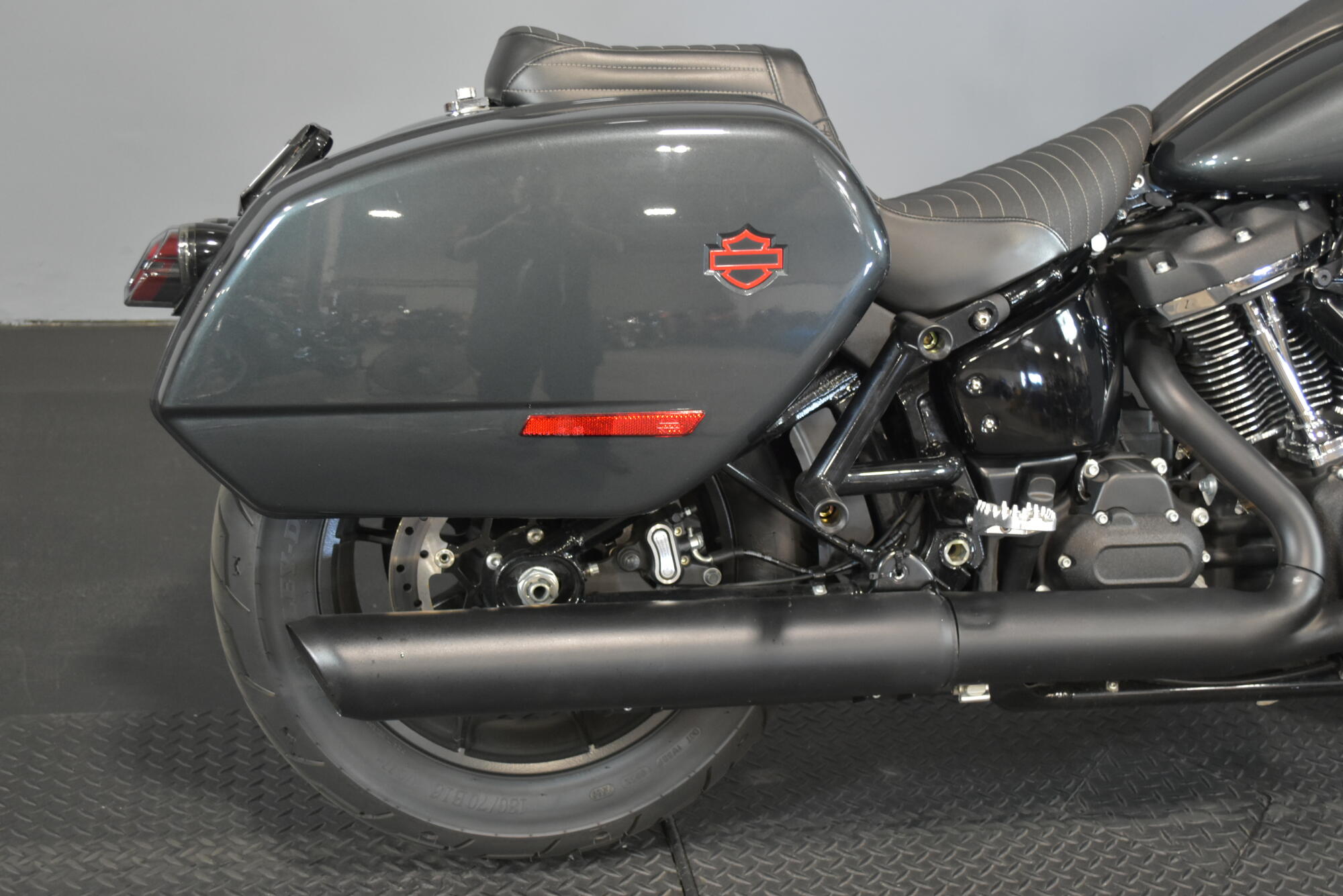 2025 Harley-Davidson® Low Rider® ST Iron Horse Metallic - Black Finish, photo 11